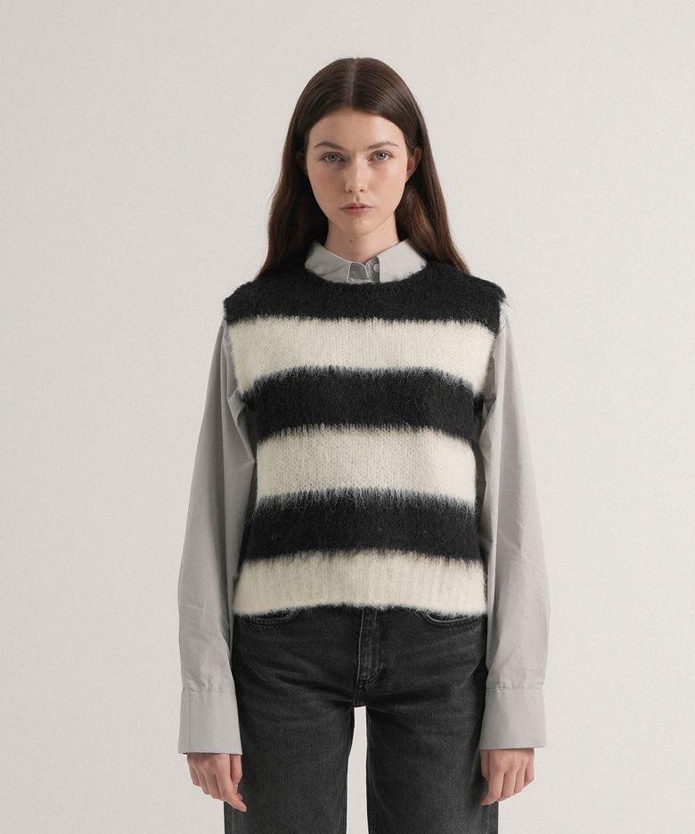 Wool Stripe Brush Knit Vest (Black)