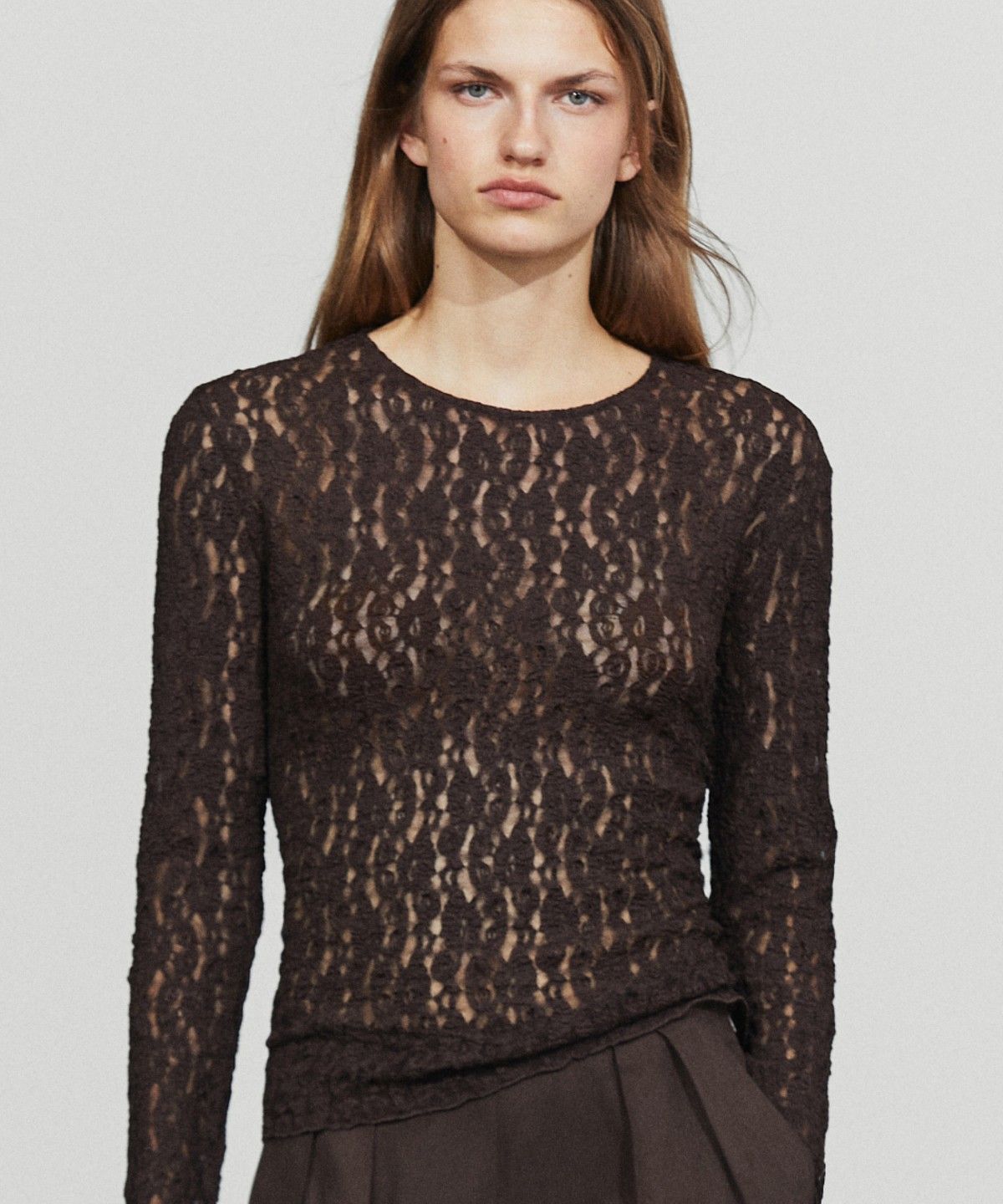 마시모두띠(MASSIMO DUTTI) 레이스 디테일 긴소매 티셔츠