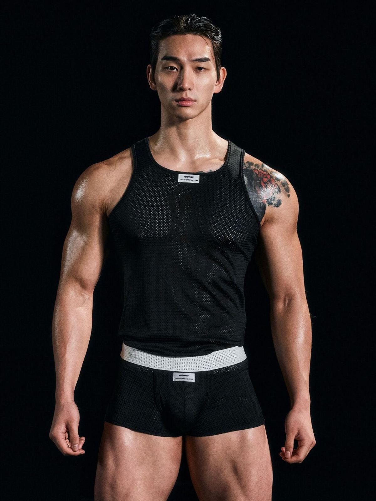 아웃오브(OUTOF) Light Mesh Sleeveless