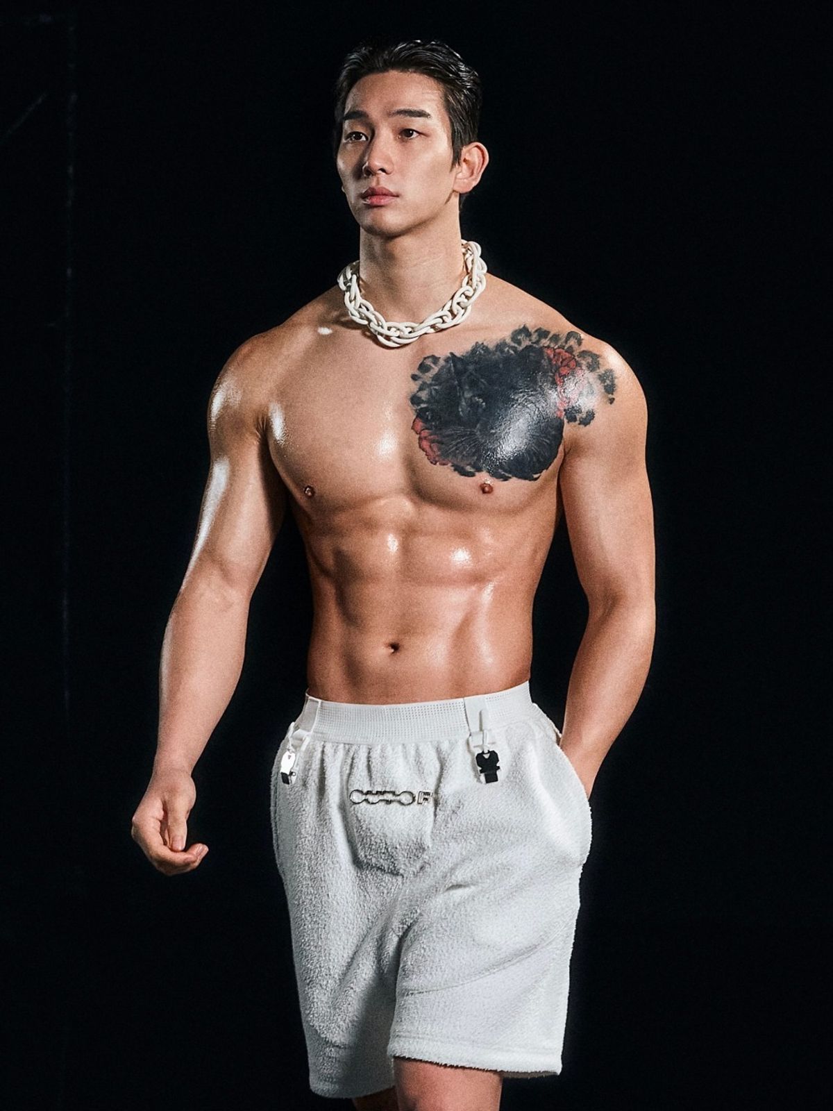 아웃오브(OUTOF) White Buckle Short Pants