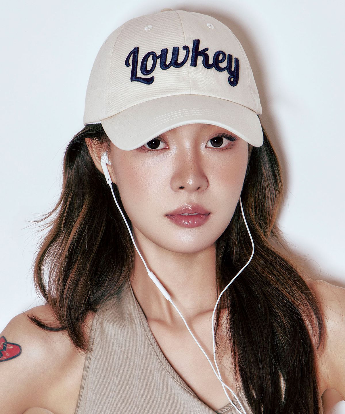 스틸로우키(STILL LOWKEY) Script Ball Cap_CREAM