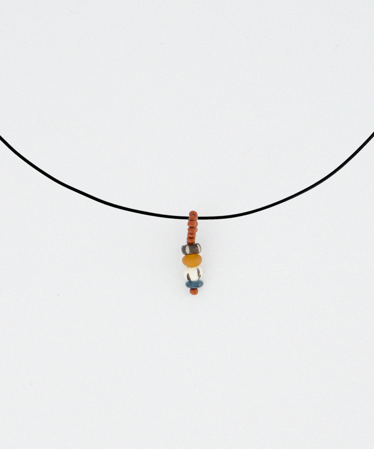 도우하브(DOUHAB) Pebble – Earth Pendant