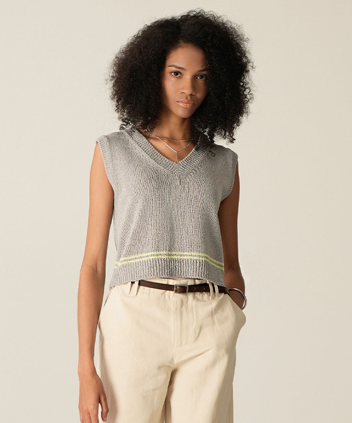 블레티(VLETI) Summer V-neck Color Matching Knit Sleeveless (Gray)
