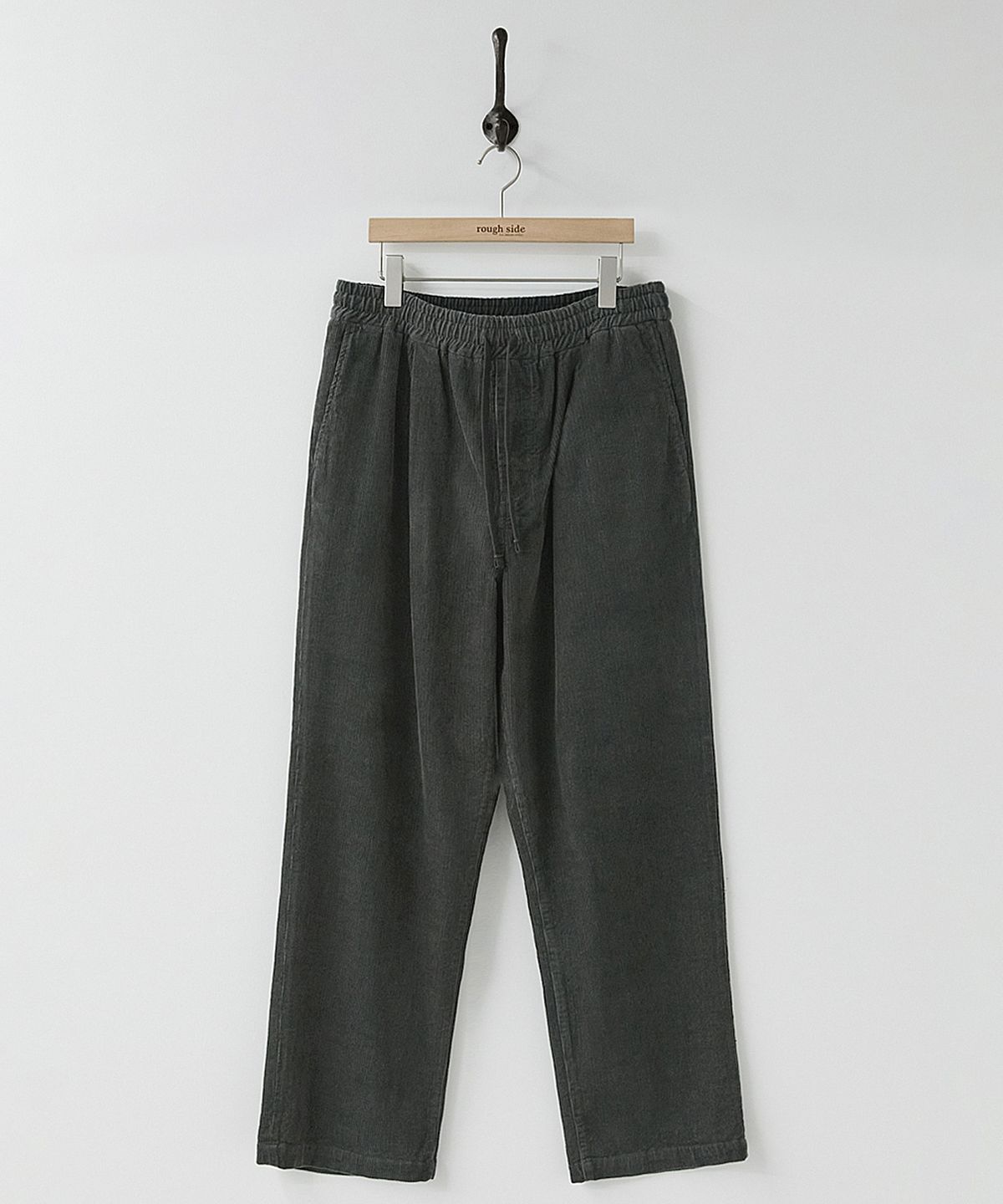 러프사이드(ROUGHSIDE) Dweller Cord Pants Charcoal