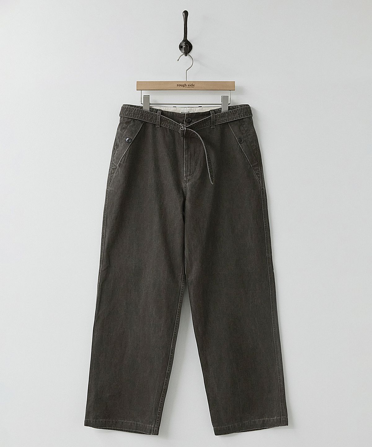 러프사이드(ROUGHSIDE) Downhill Belted Pants Dark Brown
