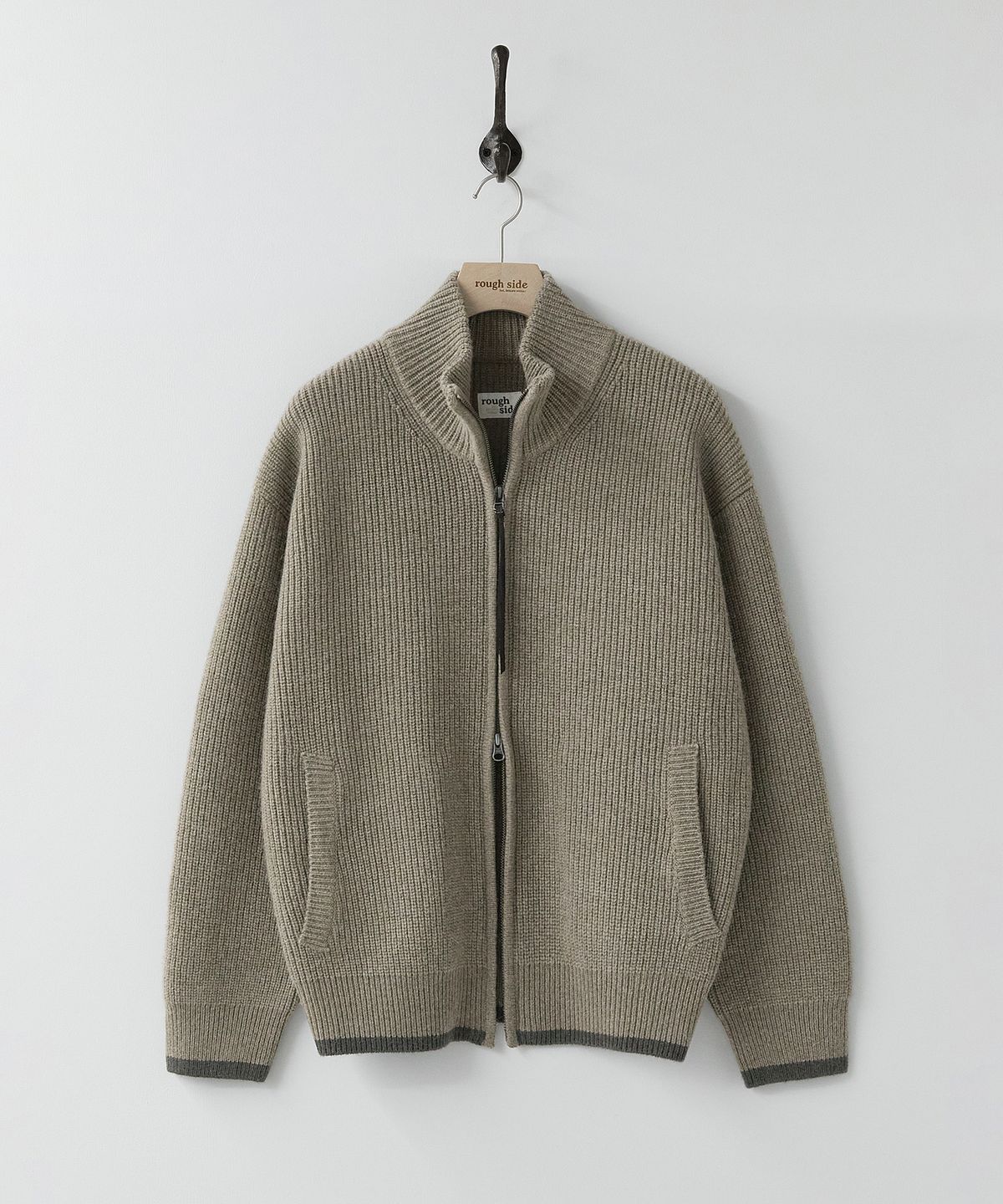 러프사이드(ROUGHSIDE) Highneck Knit Bomber Humus