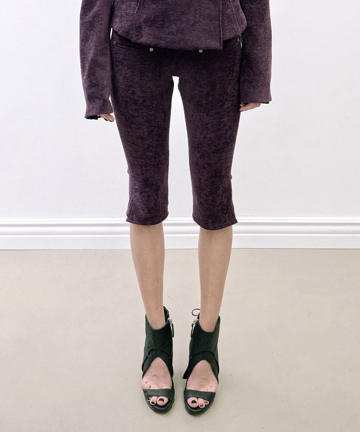스컬프터(SCULPTOR) Corduroy Capri Pants Deep Plum