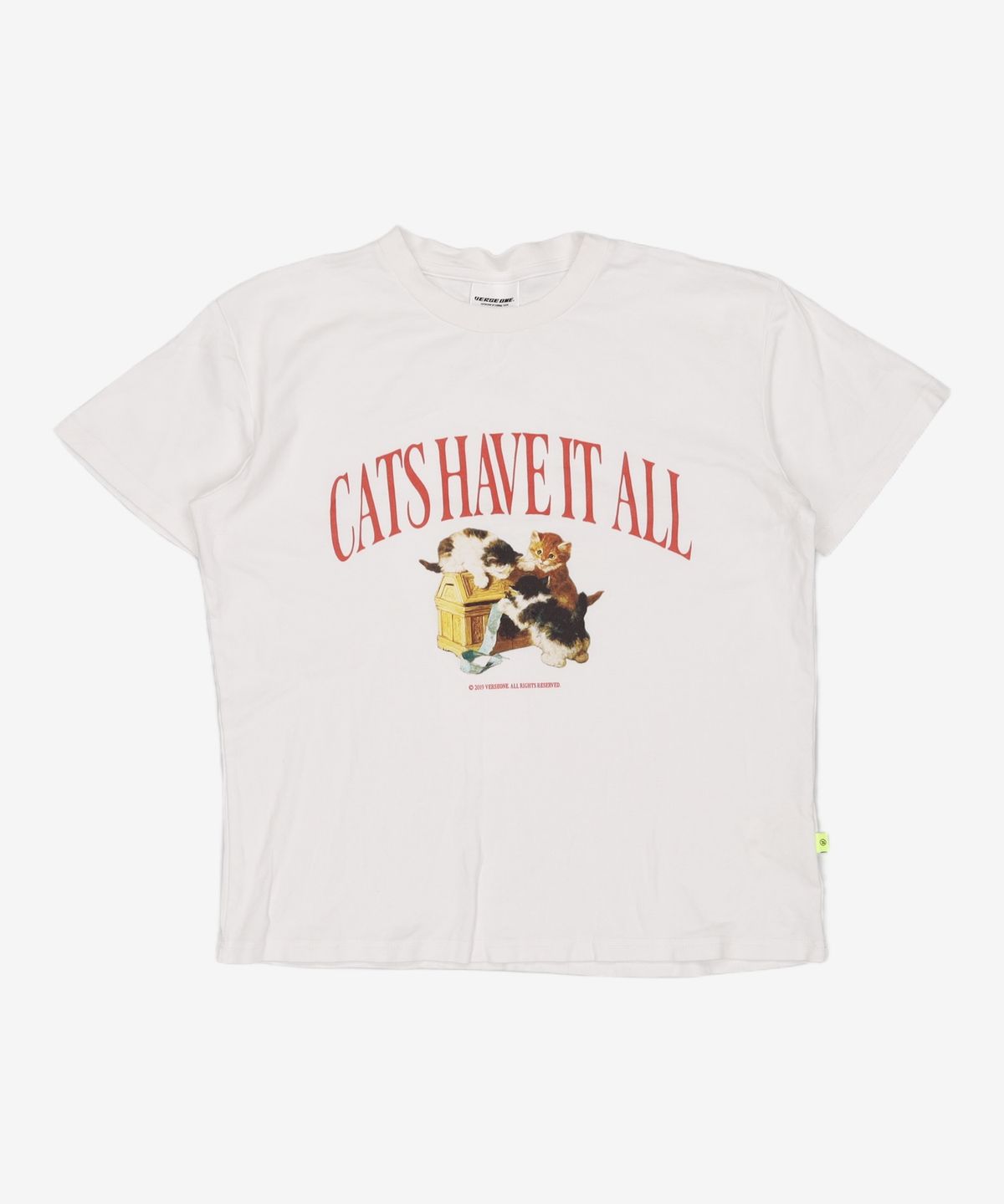벌스원(VERSE ONE) CATS LOGO T-SHIRTS #2 WHITE/RED(FOR WOMEN) FREE