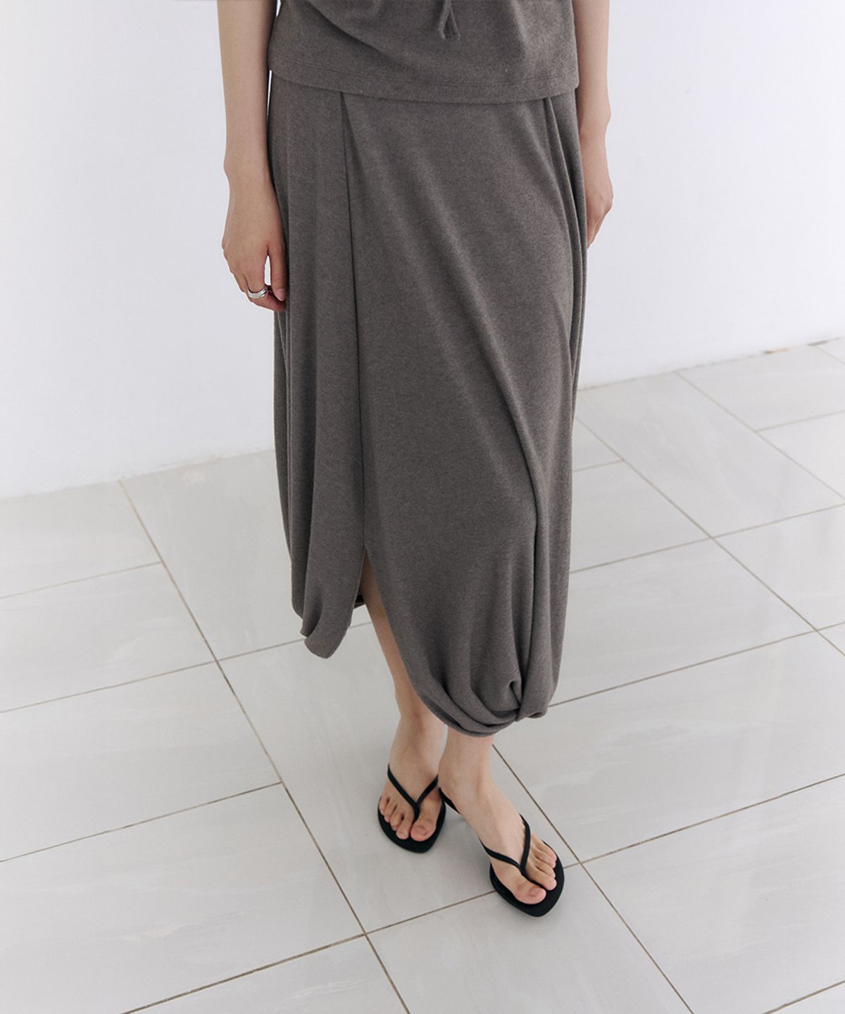 로우타이드(LOW TIDE) TWO WAY DRAPE SKIRT [GREY]