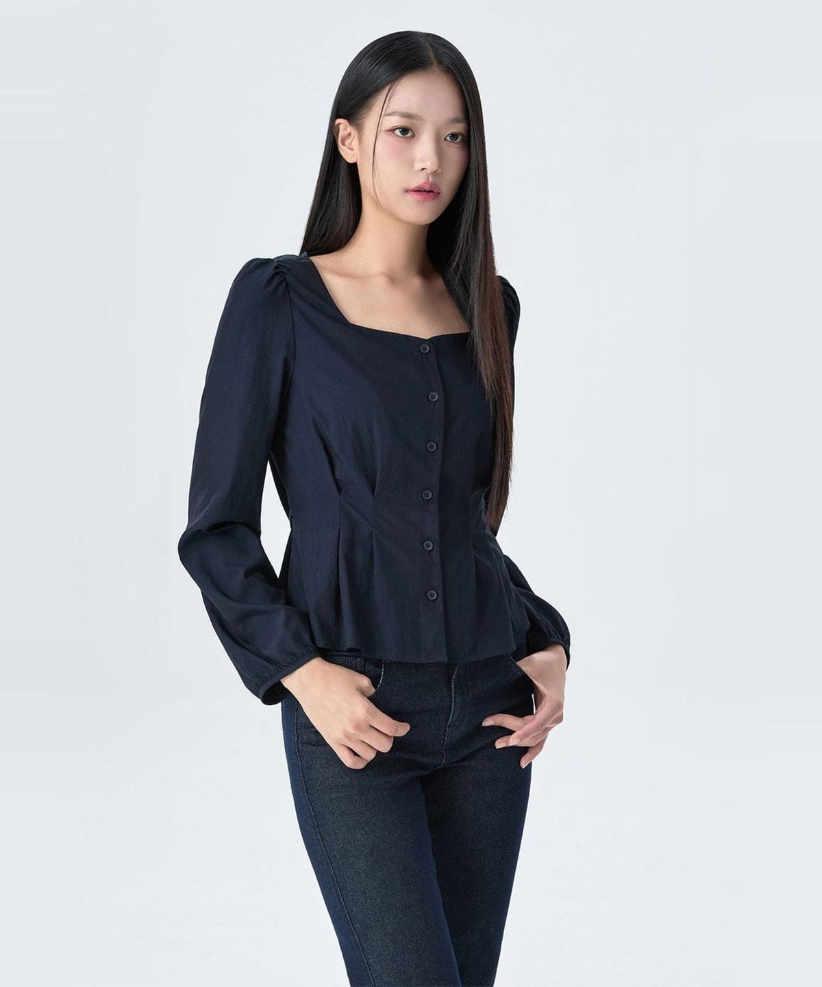 미쏘(MIXXO) 페플럼 블라우스_MIWBLG9B02