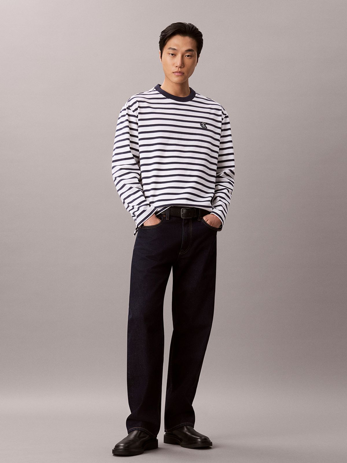 캘빈클라인 진(CALVIN KLEIN JEANS) 릴렉스 핏 300gsm 스트라이프 긴팔 티셔츠 4RH270G YAF