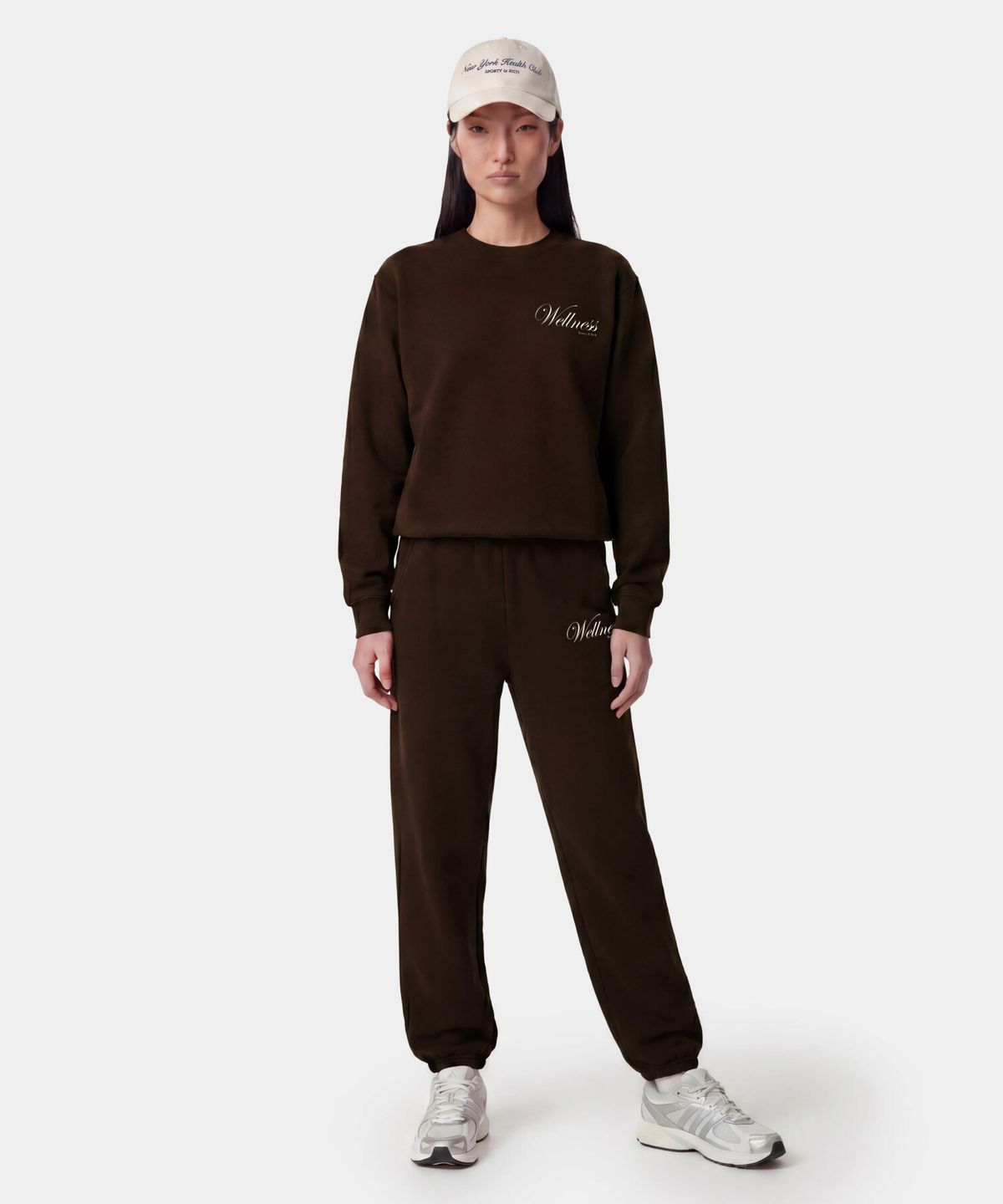 스포티앤리치(SPORTY&RICH) 소호 스웻팬츠 남여공용 - 초코 R263AUP001