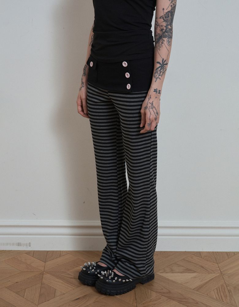 SKULL LOGO STRIPE FLARE PANTS / BLACK