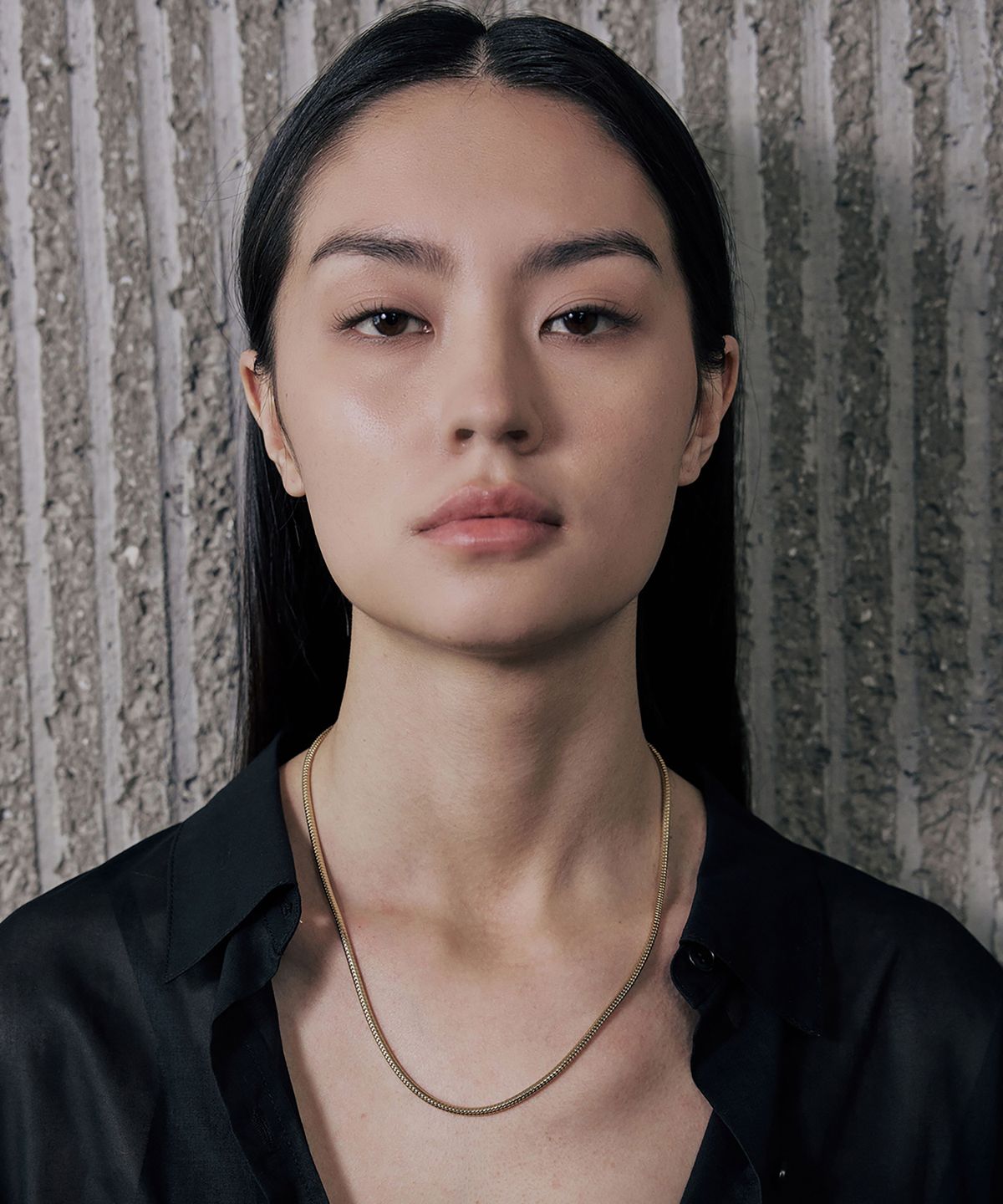 그라스마티네(GRASSE MATINEE) Pipe Snake Chain Necklace Gold