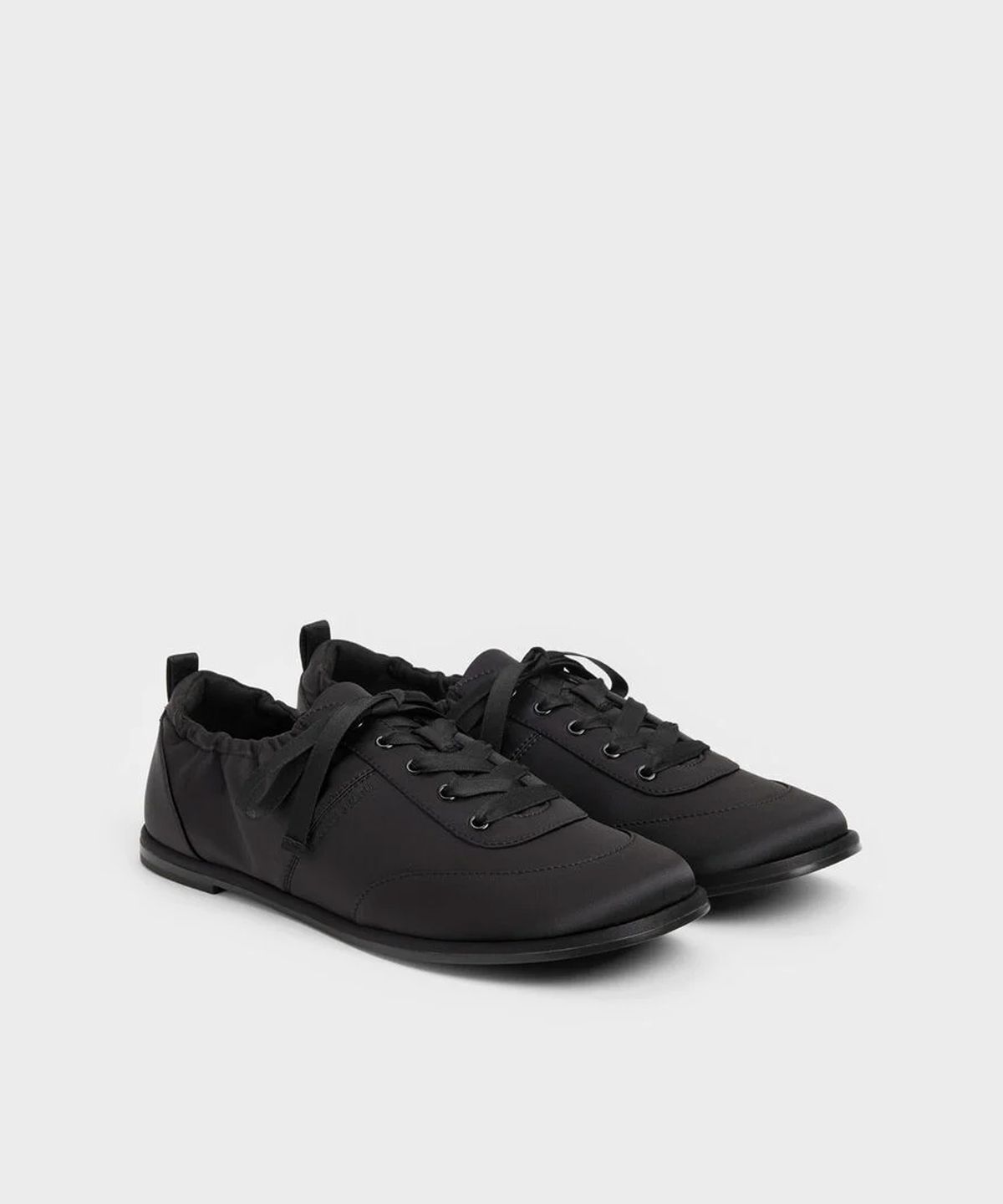 찰스앤키스(CHARLES & KEITH) 새틴 셔링 스니커즈 2colors CK1-70920234