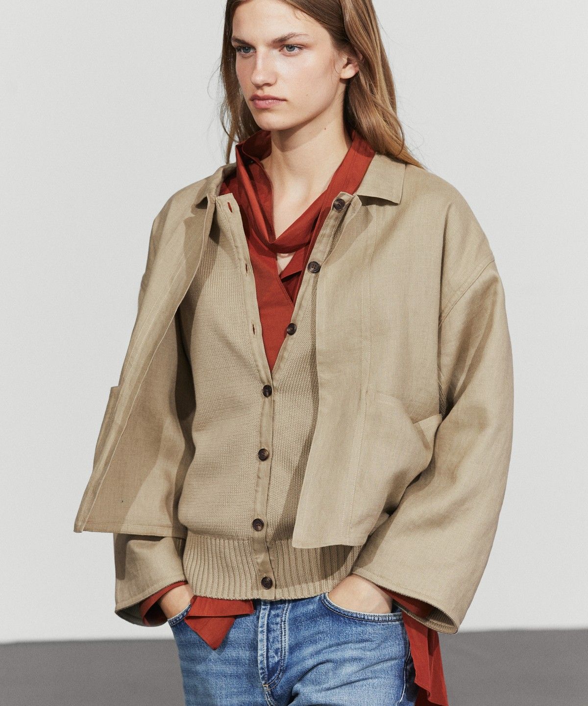 마시모두띠(MASSIMO DUTTI) 코튼 린넨 혼방 포켓 디테일 가디건