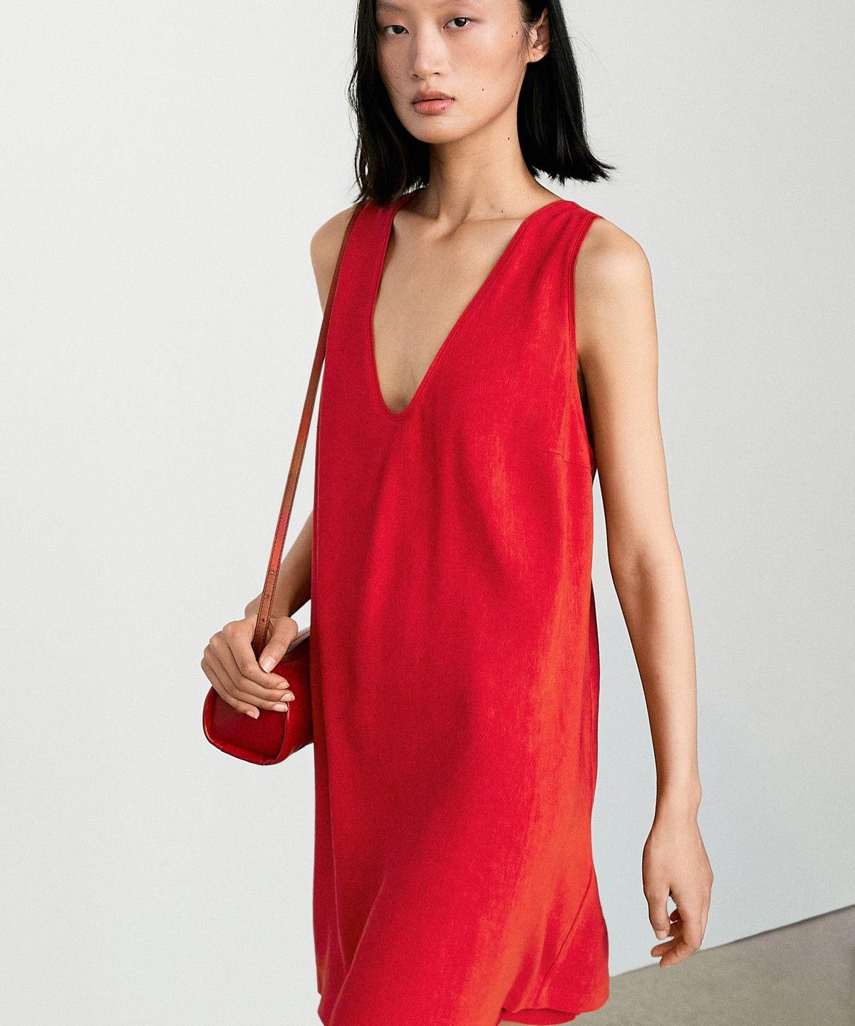 마시모두띠(MASSIMO DUTTI) 더블 패브릭 미니 원피스