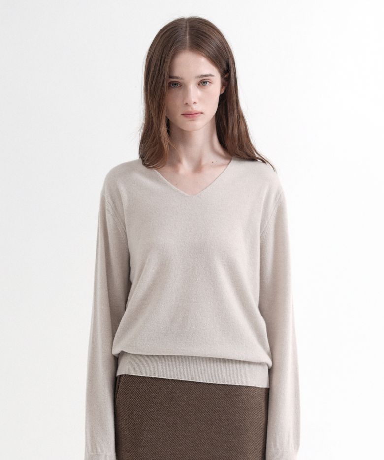 Merino Wool 100% V-Neck Basic Knit (salted cream)