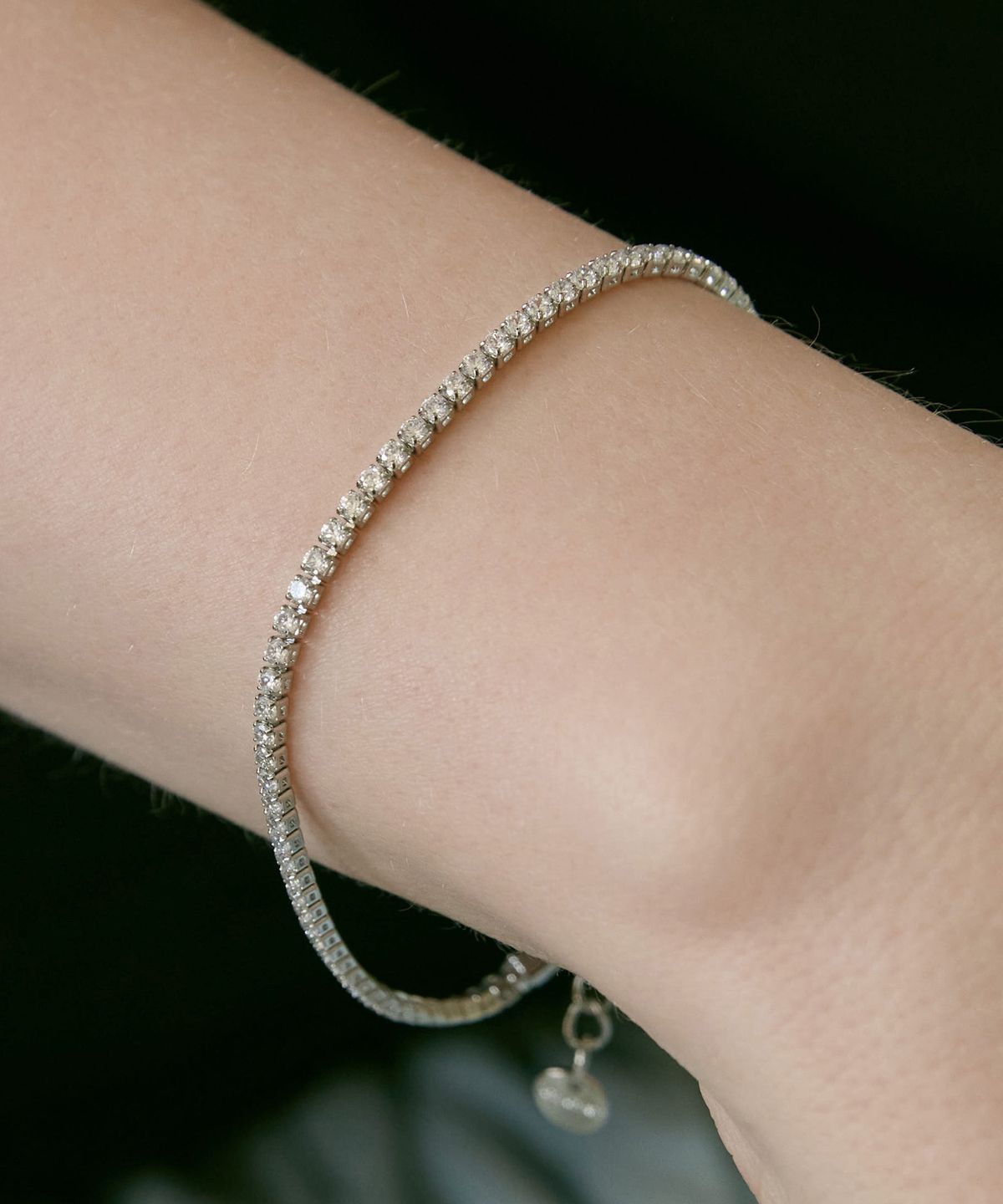 디모멘트(DMOMENT) Liora 큐빅 팔찌 (Rhodium Plated)