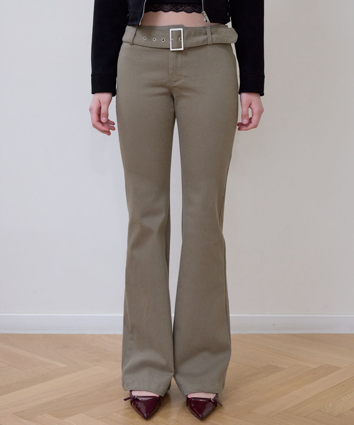로제프란츠(ROSEFRANTZ) Belted Boots Cut Pants [Beige]