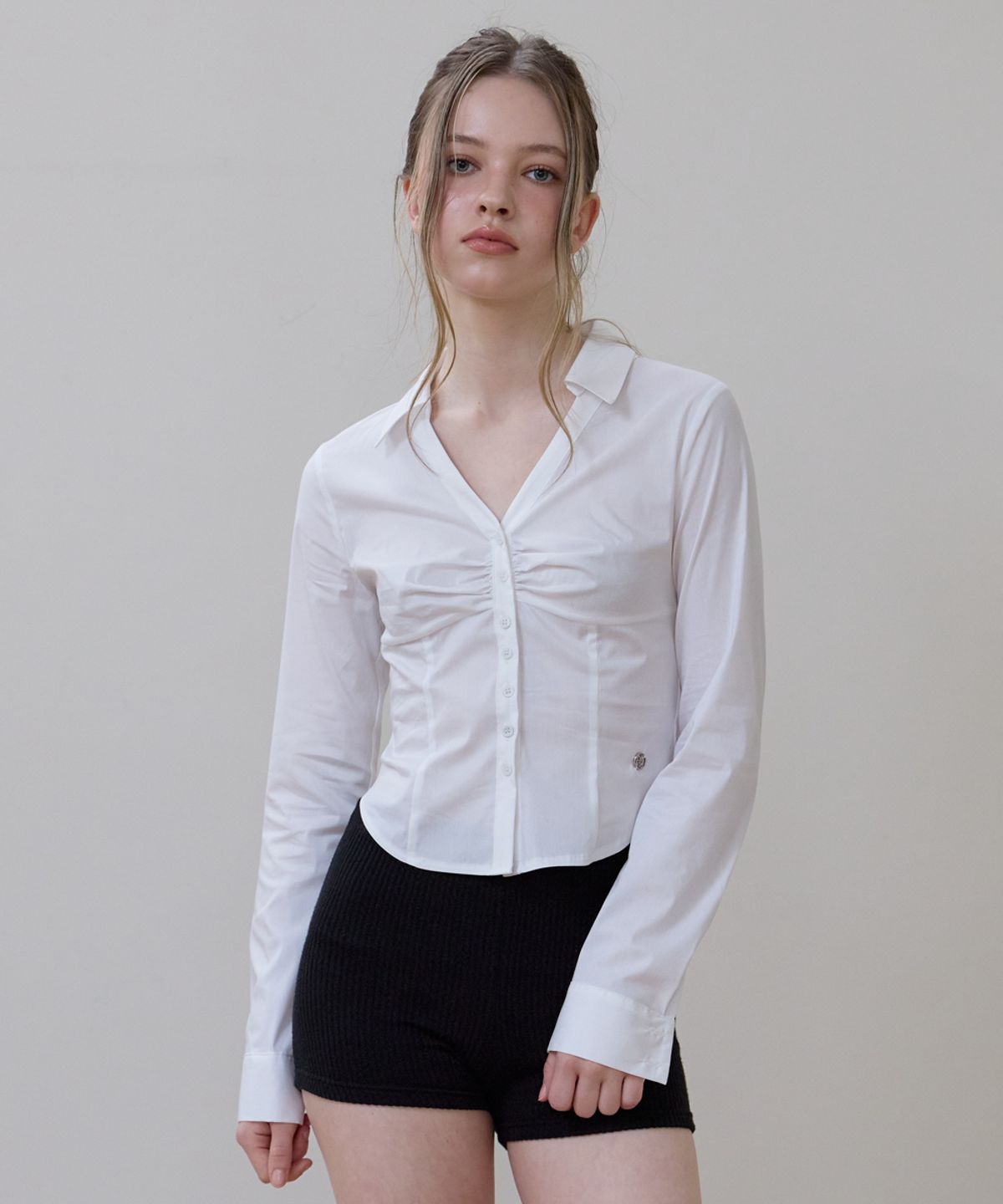 로제프란츠(ROSEFRANTZ) Ruched Front Slim Shirt [Ivory]