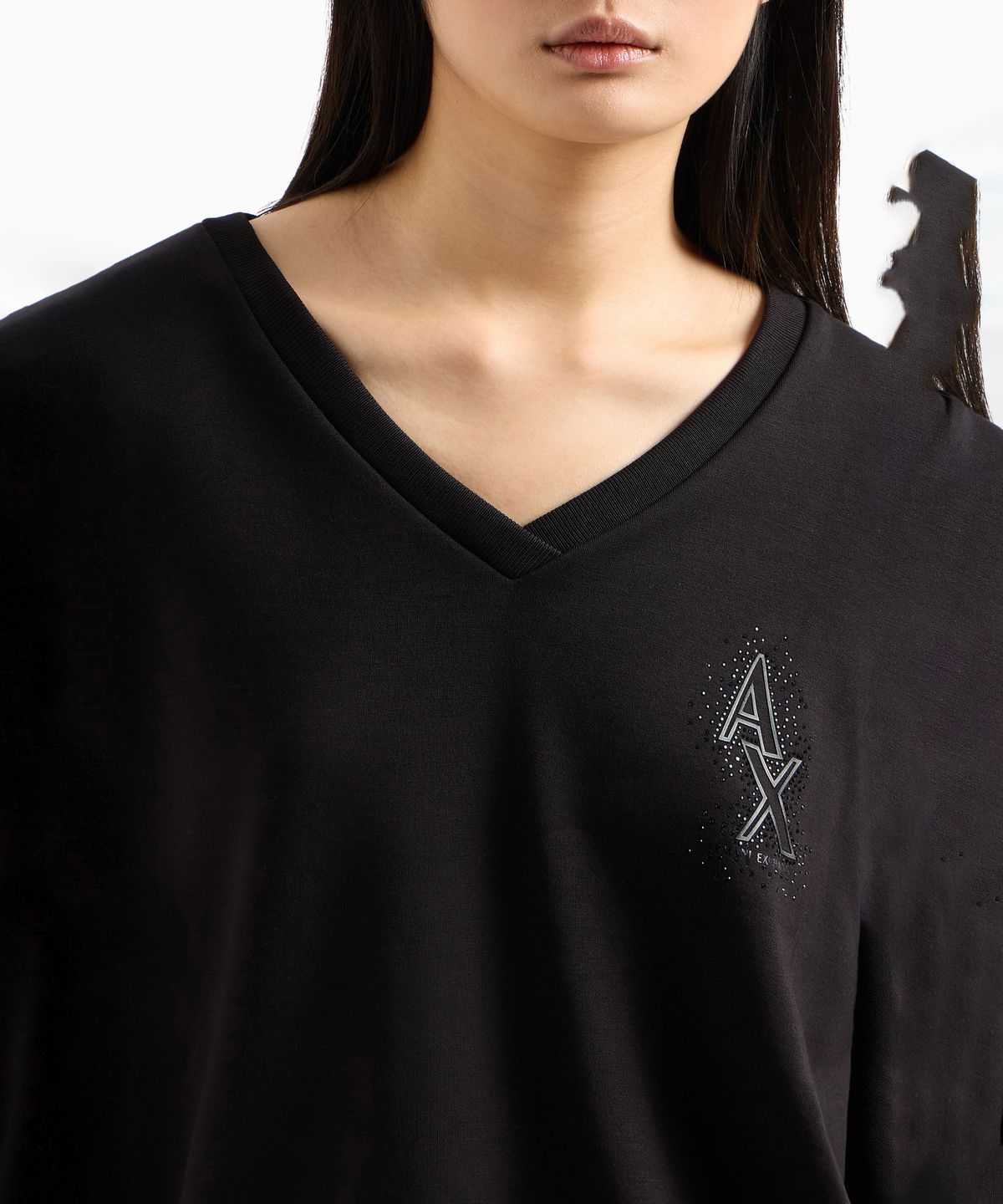 아르마니 익스체인지(ARMANI EXCHANGE) 여성 핫픽스 브이넥 티셔츠 _블랙_A425131504