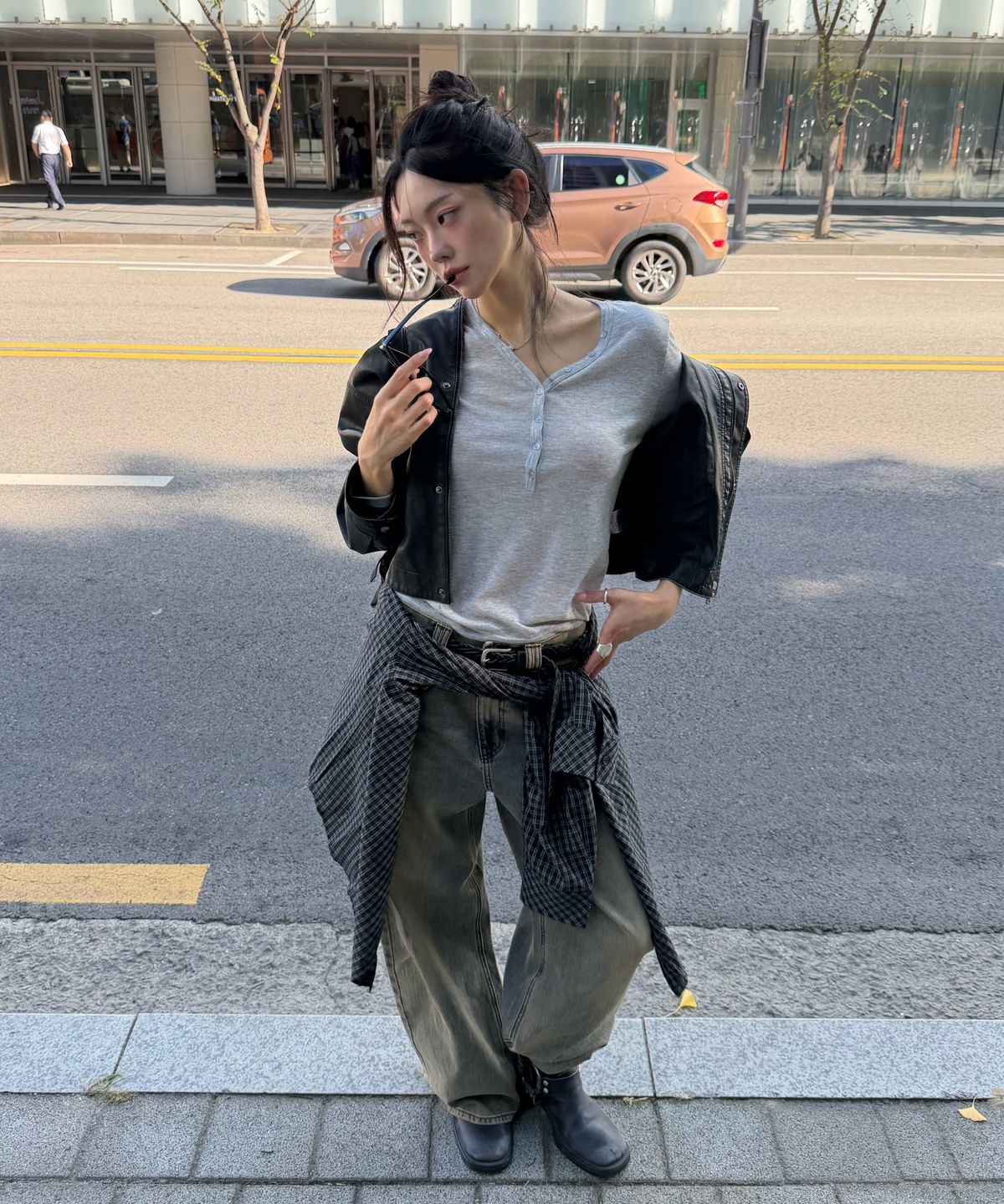 미쏘(MIXXO) 뒤포켓 벌룬핏 데님_MIWTJG976J