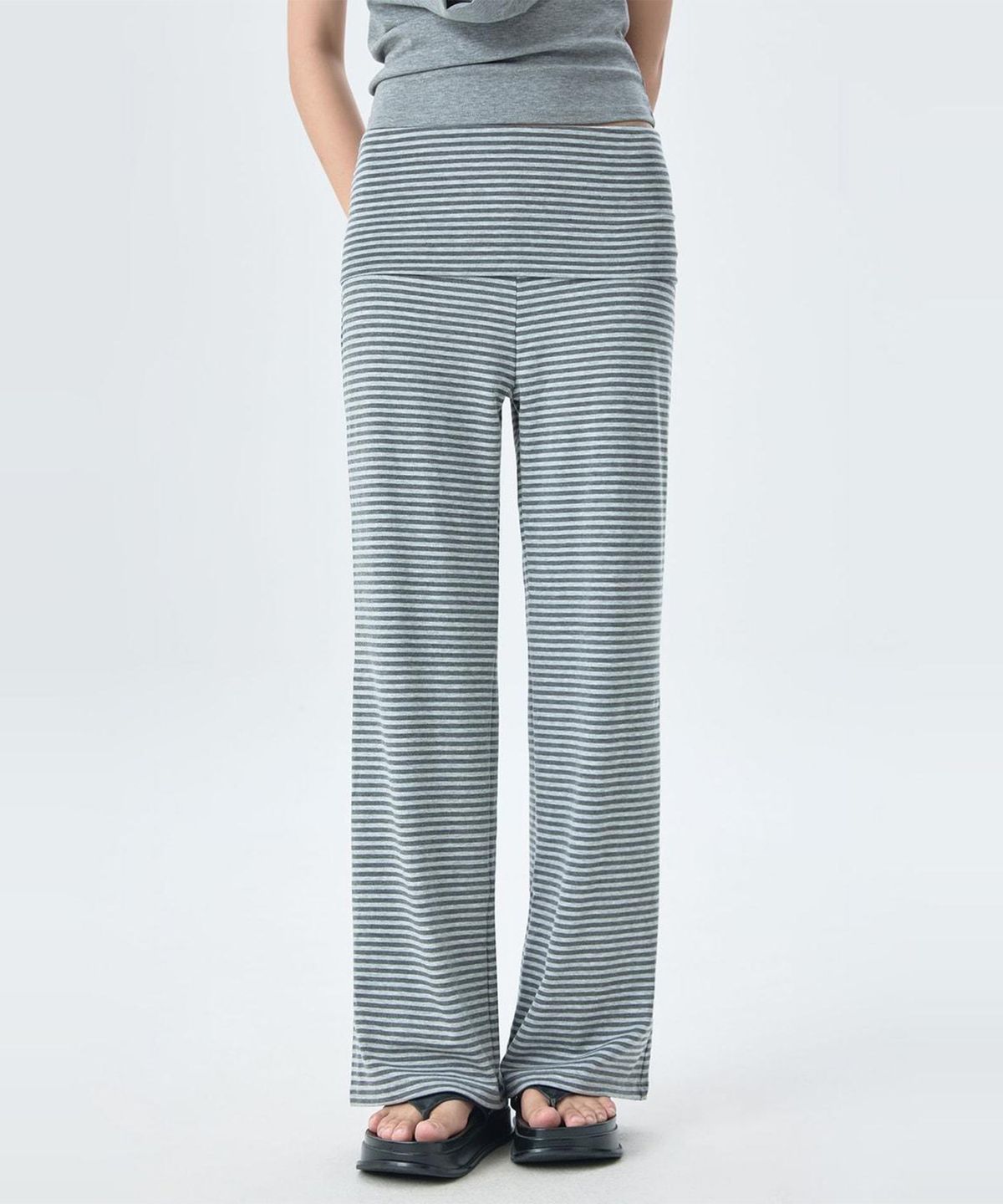 미쏘(MIXXO) 폴딩 부츠컷 팬츠_MIWTMG906G
