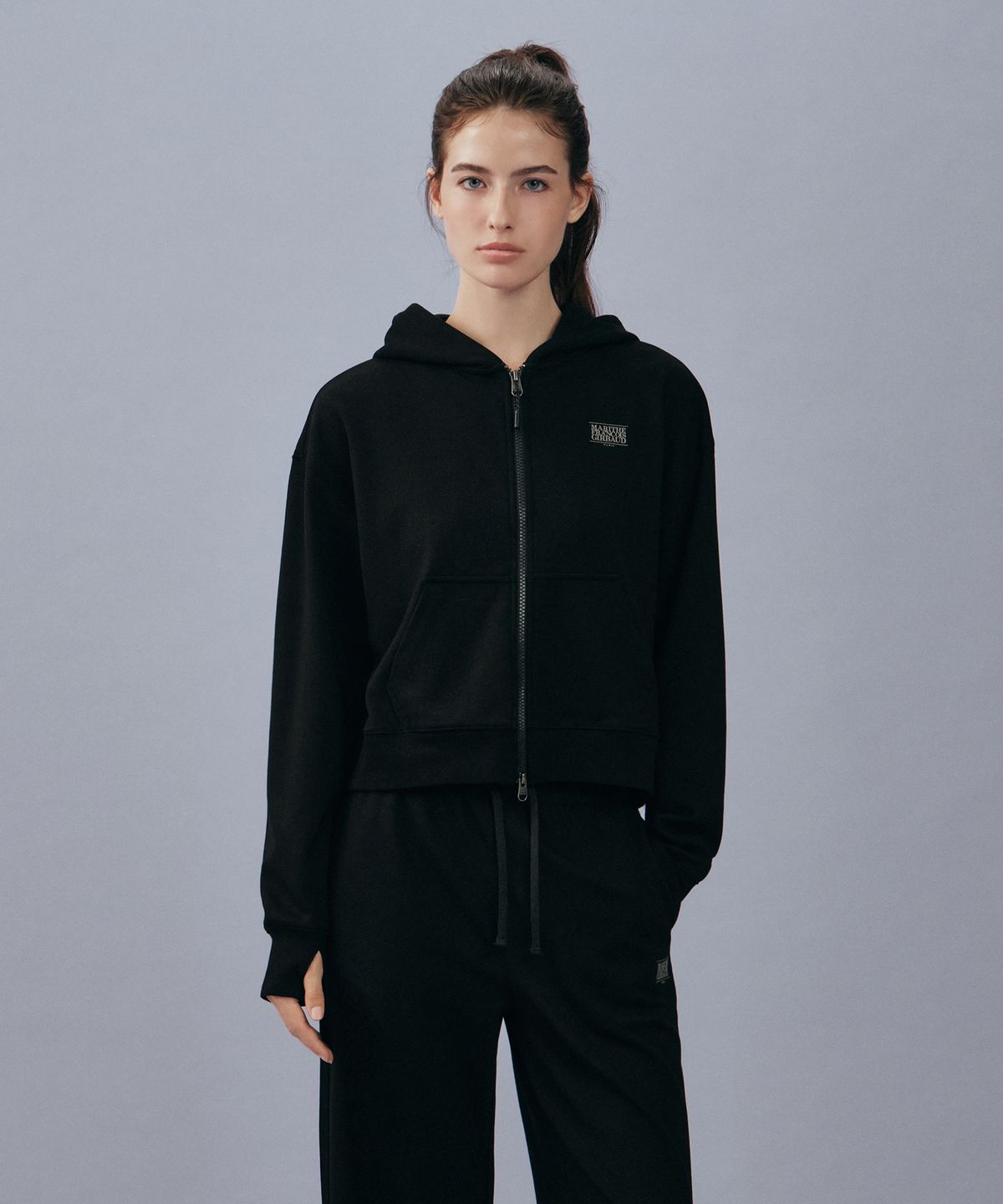 마리떼 스포츠(MARITHÉ SPORT) MARITHE SPORT W OVERSIZED SOFT BRUSHED FULL ZIP-UP black