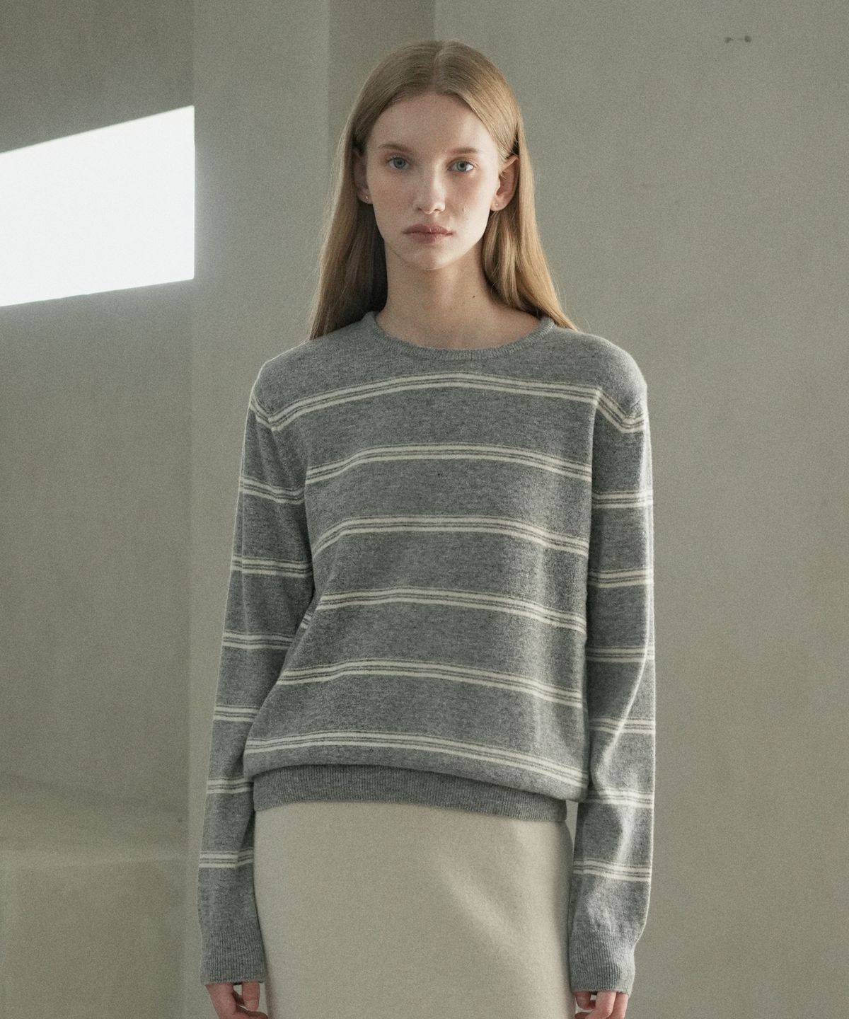 블레티(VLETI) Merino Wool 100% Striped Round Knit (gray)