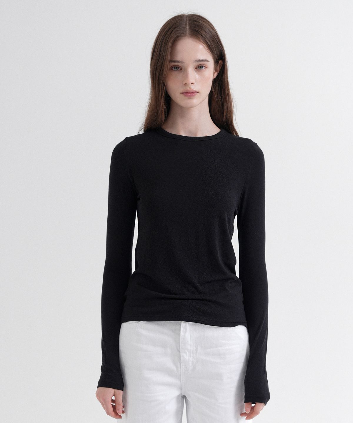 블레티(VLETI) Essential Round Slim T-Shirt (black)