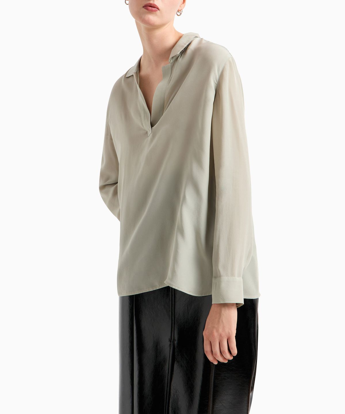 아르마니 익스체인지(ARMANI EXCHANGE) 여성 브이넥 오픈 카라 레이온 셔츠 _라이트 그린_A424320503