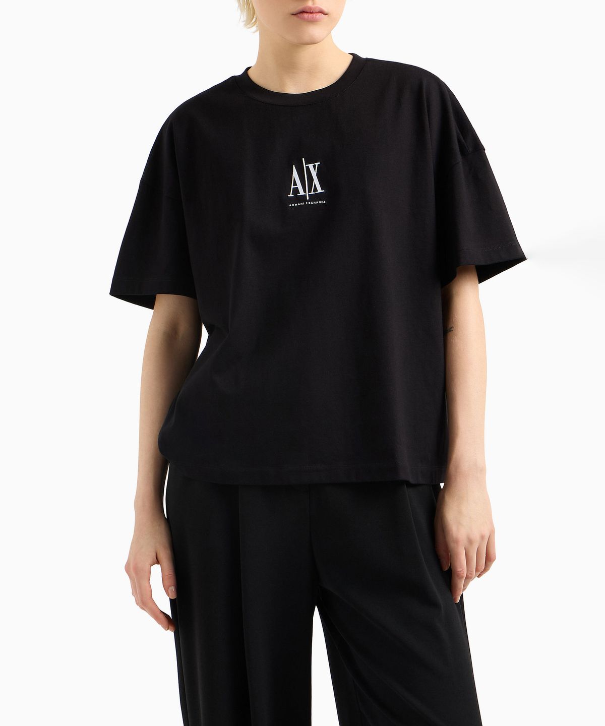 아르마니 익스체인지(ARMANI EXCHANGE) 여성 드롭 숄더 루즈 핏 티셔츠 _블랙_A425130532