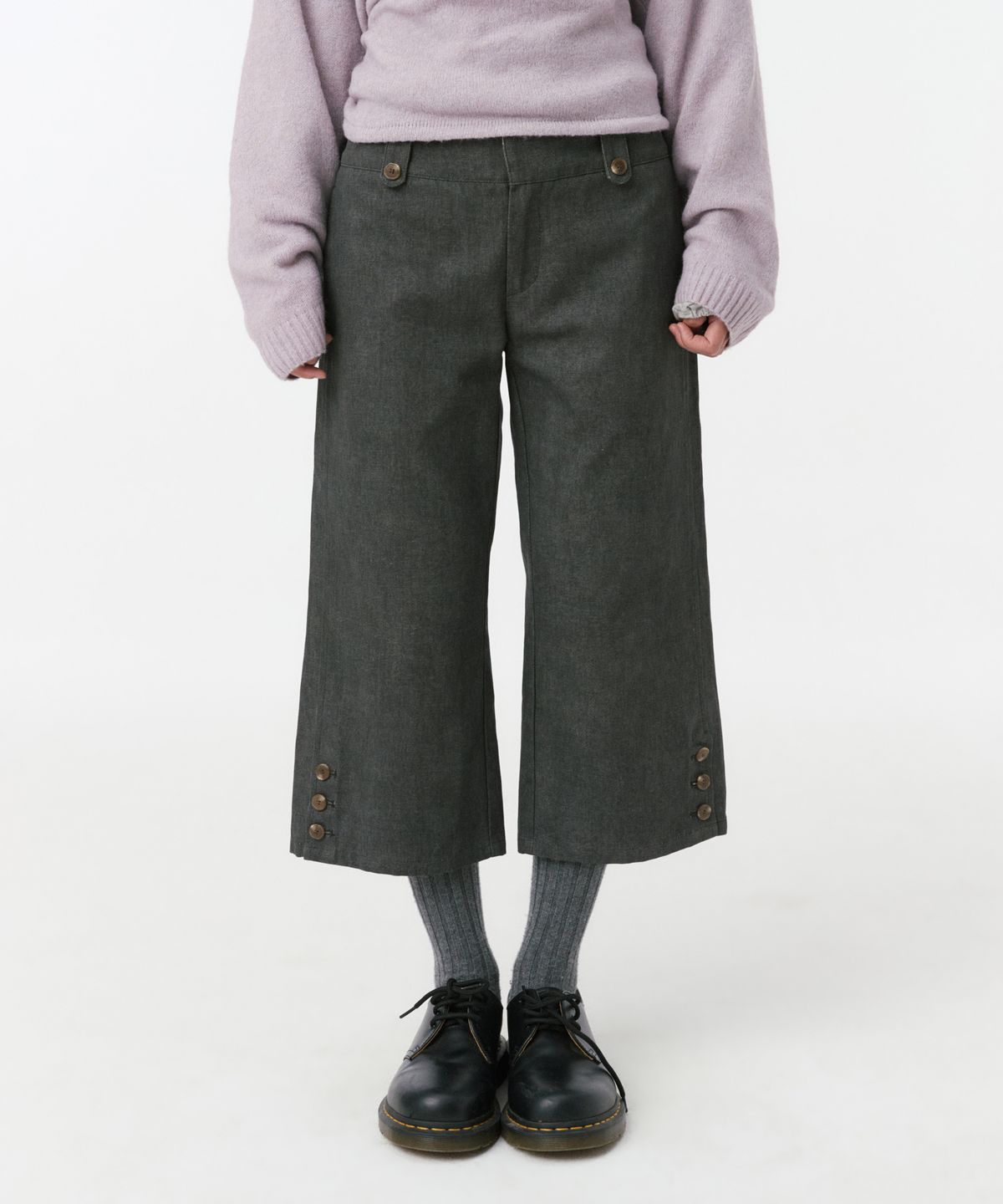 오헤시오(OHESHIO) VINTAGE DOT BUTTON CAPRI PANTS, CHARCOAL