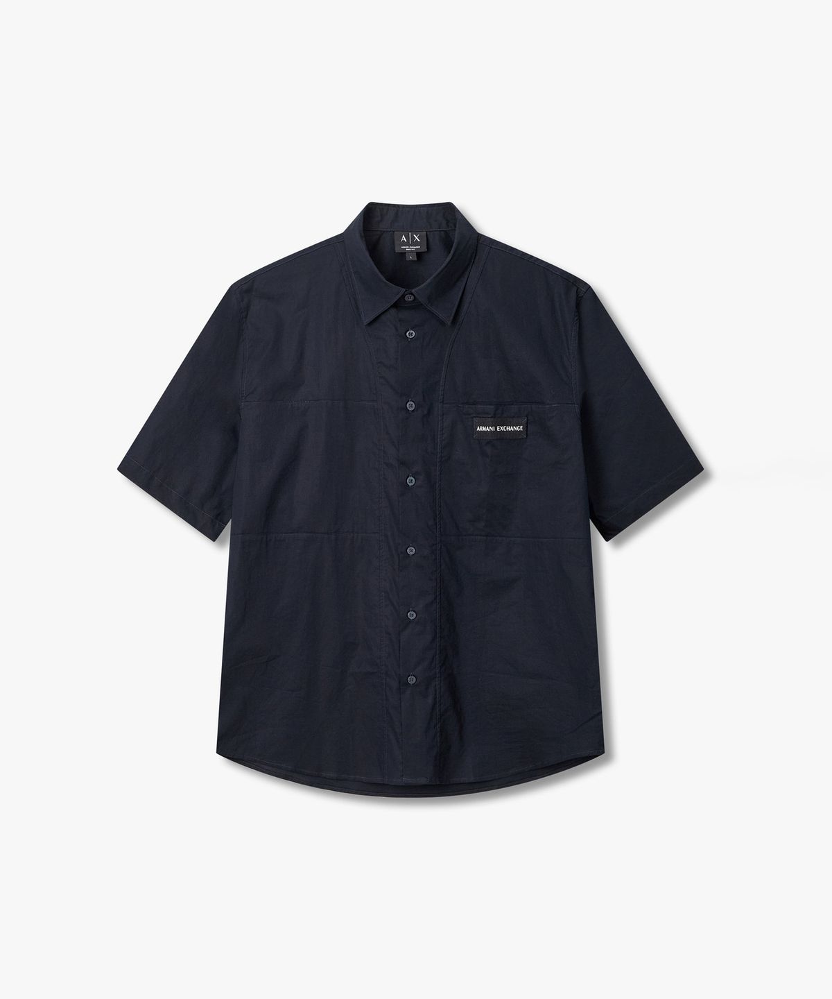 아르마니 익스체인지(ARMANI EXCHANGE) 남성 로고 라벨 패치 숏 슬리브 셔츠 _다크 네이비_A416120006