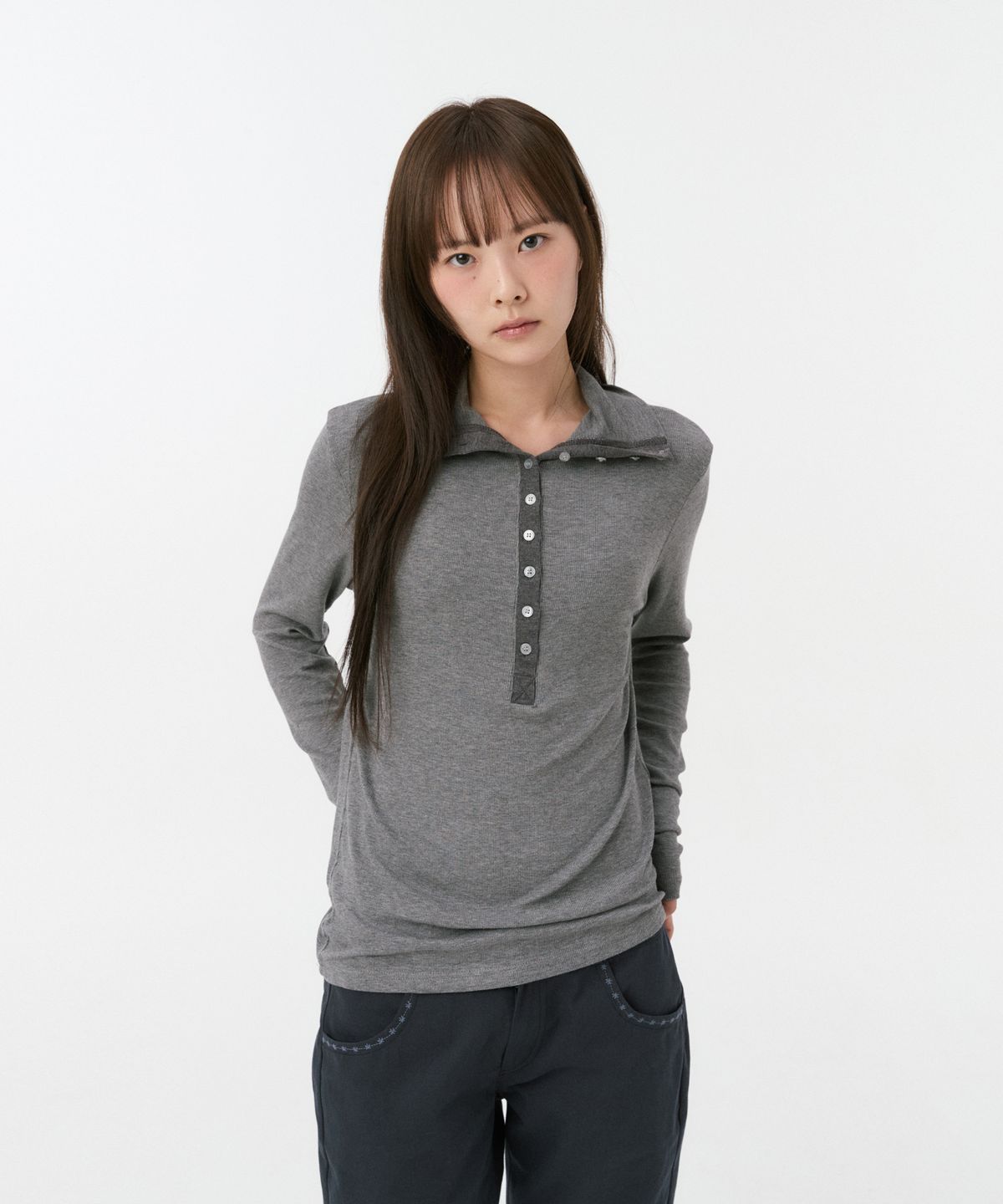 오헤시오(OHESHIO) BUTTON SLIM LONG SLEEVE, CHARCOAL