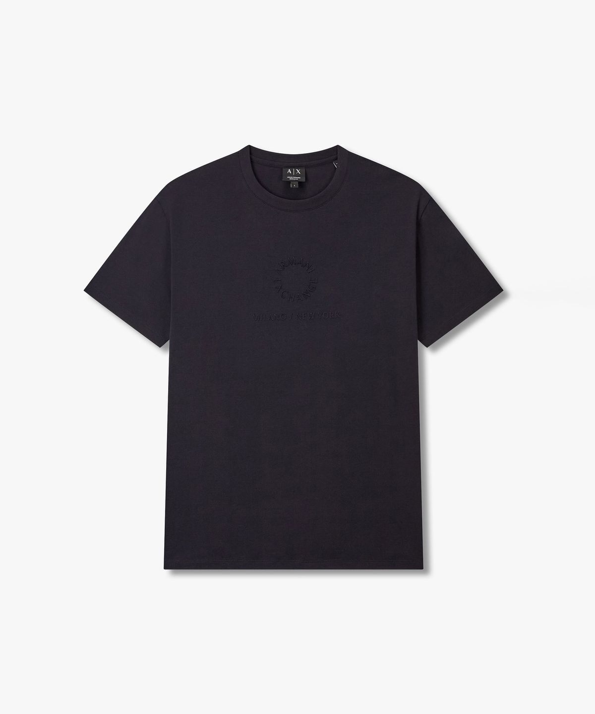아르마니 익스체인지(ARMANI EXCHANGE) 남성 엠보싱 서클 로고 티셔츠 _네이비_A416130033