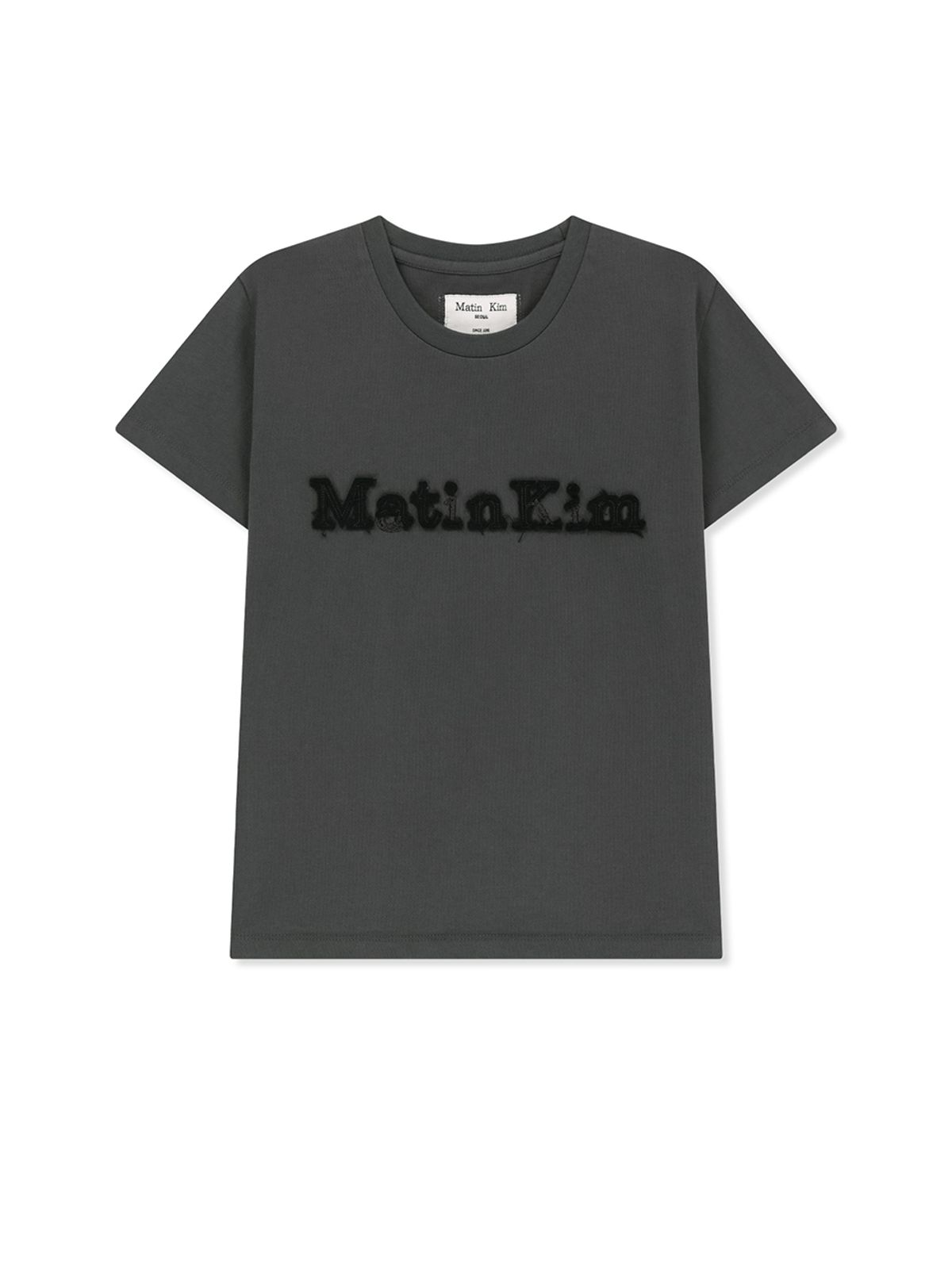 마뗑킴(MATIN KIM) APPLIQUE LOGO SLIM TOP IN CHARCOAL
