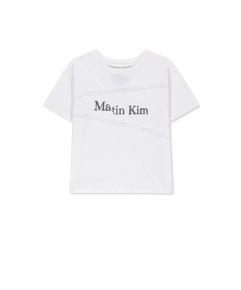 DIAGONAL CUT LOGO CROP TOP IN WHITE