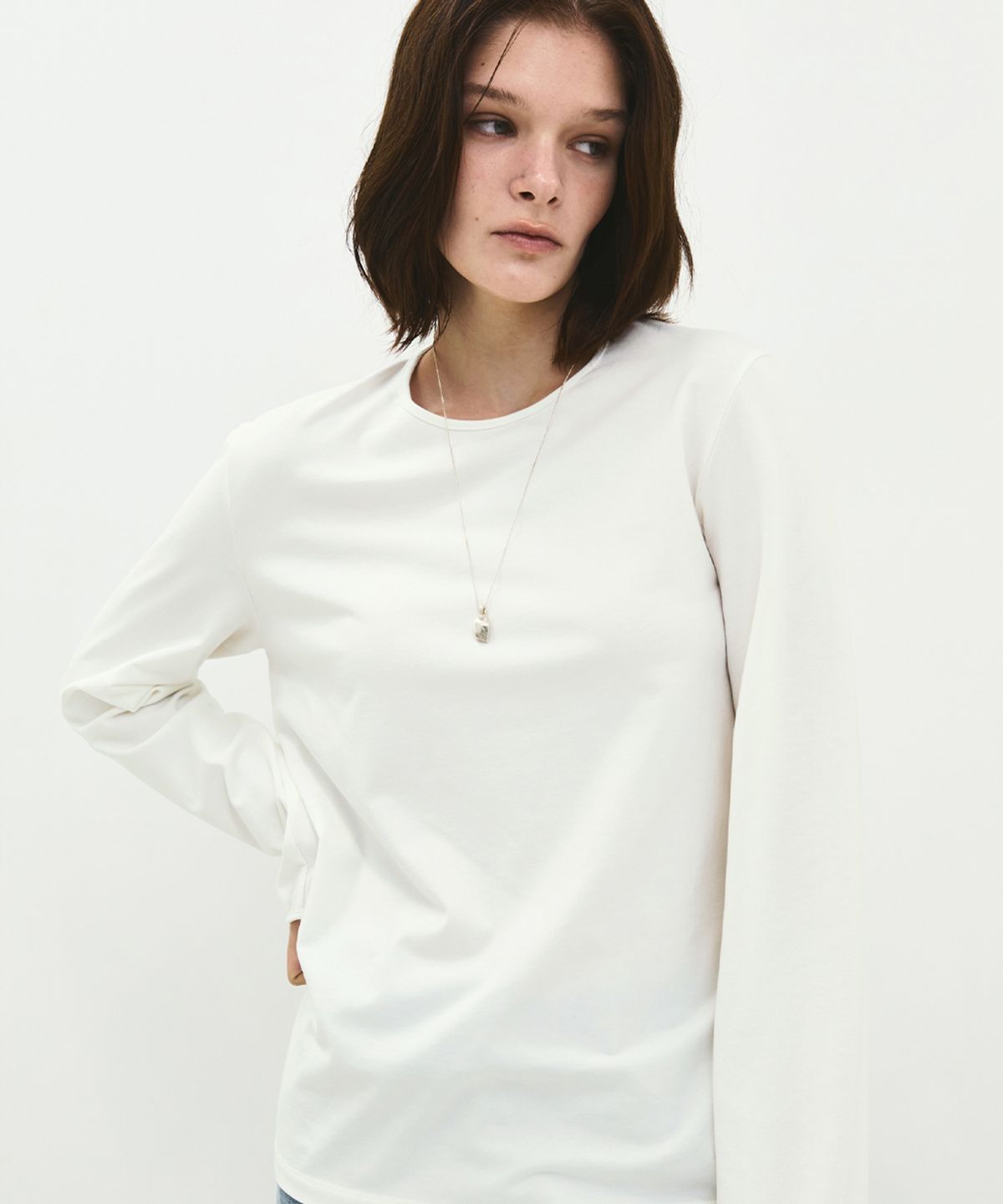 러프사이드 화이트라벨(ROUGH SIDE WHITE LABEL) Pipin Long Sleeve Cloud White