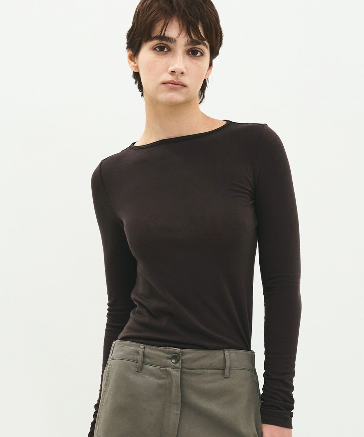 러프사이드 화이트라벨(ROUGH SIDE WHITE LABEL) Slant Long Sleeve Brown