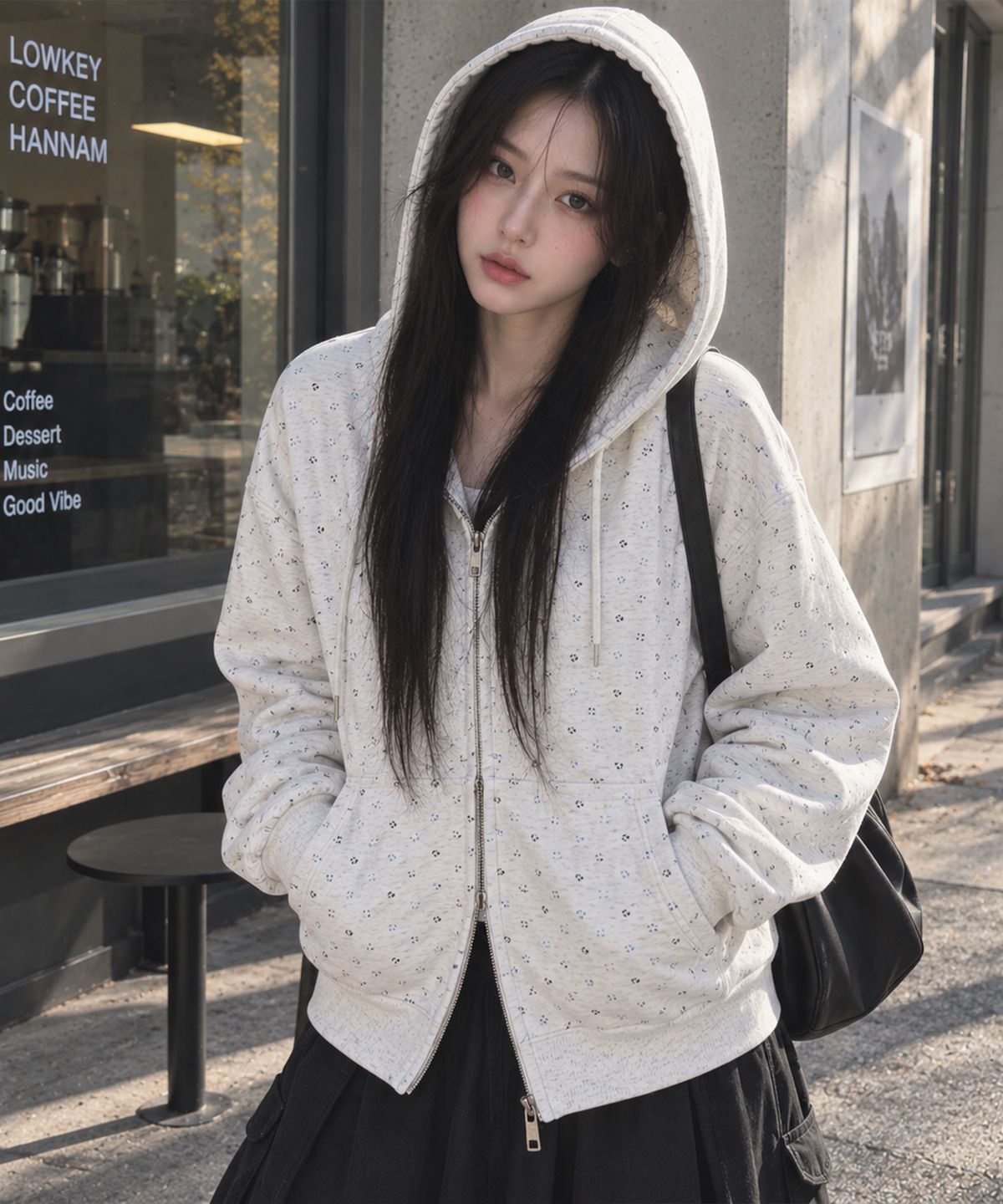 케이케이이이이(KKEEE) 에센셜 도트 후드집업(1color)
