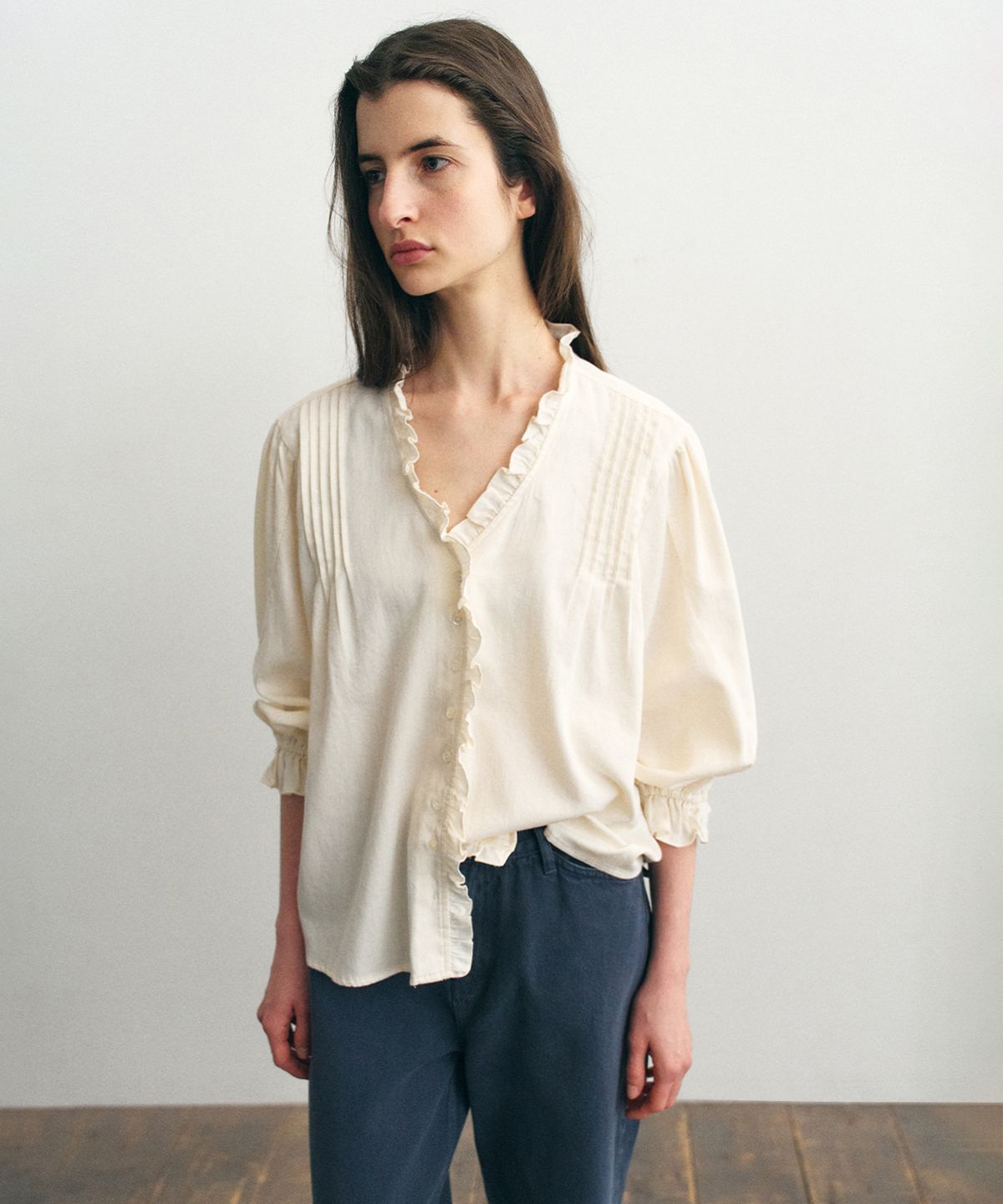 더 릴(THE LILLE) Autumn Mare Frill Blouse_Cream
