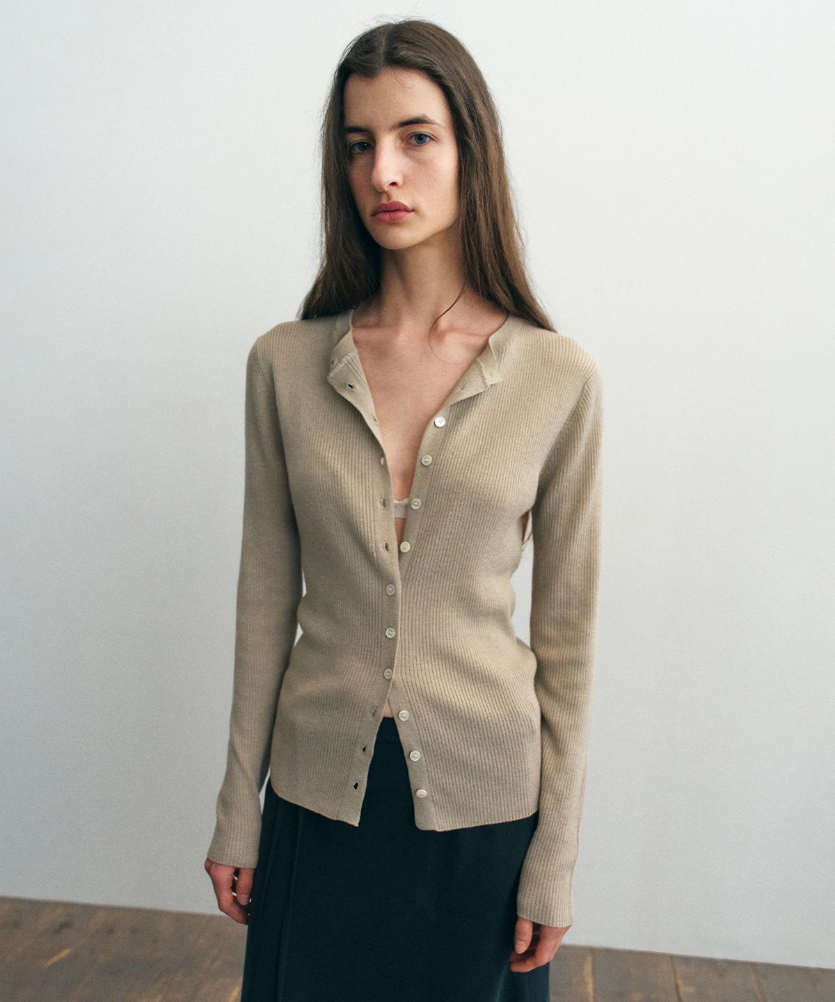 더 릴(THE LILLE) Fine Ribbed Cardigan_Beige