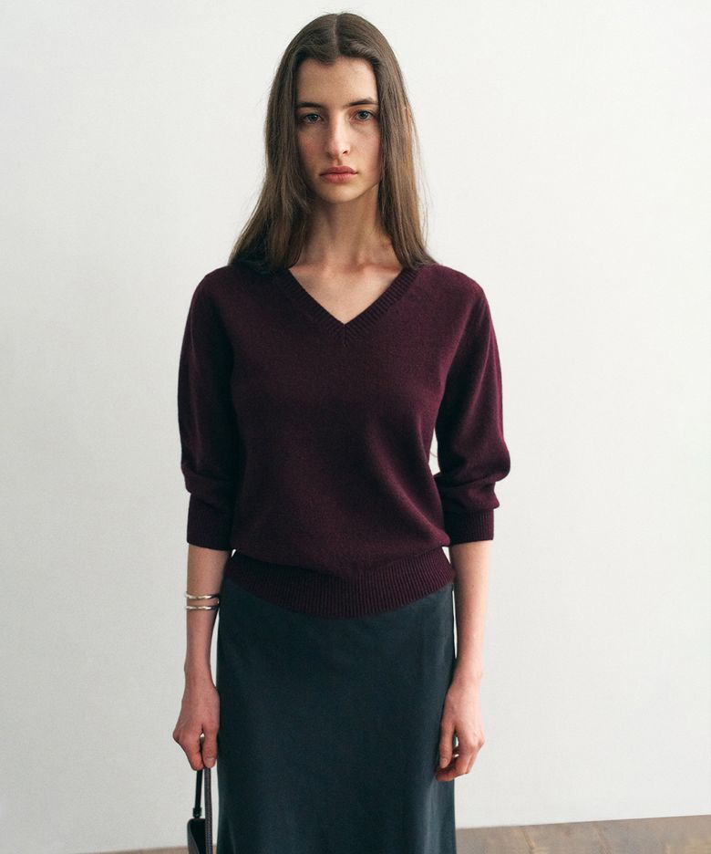 Mona Wool V-Neck Knit_Wine