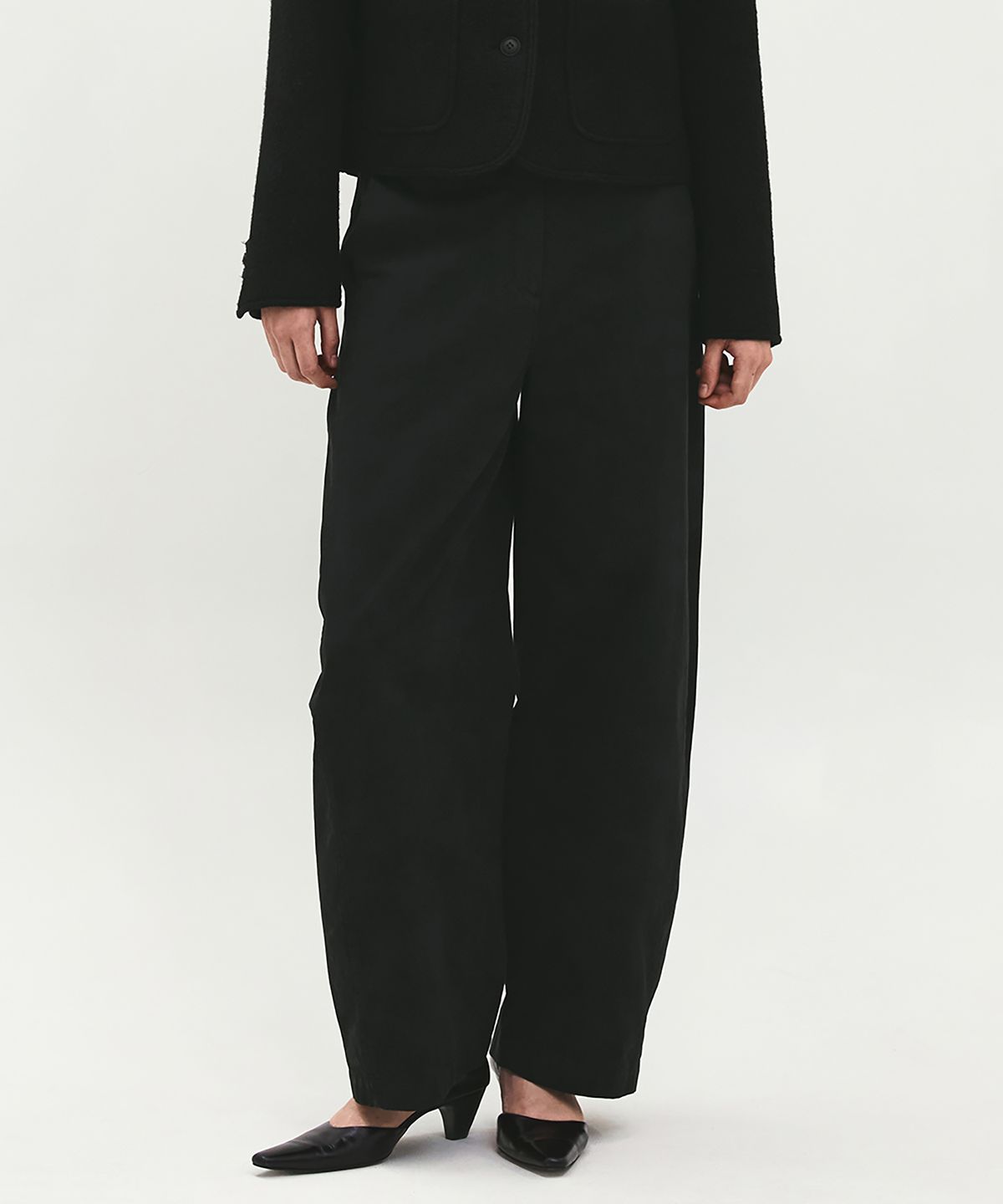 러프사이드 화이트라벨(ROUGH SIDE WHITE LABEL) Elastic Curved Pants Crow