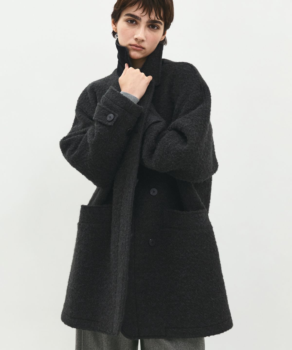 러프사이드 화이트라벨(ROUGH SIDE WHITE LABEL) Pluffy Double Coat Charcoal