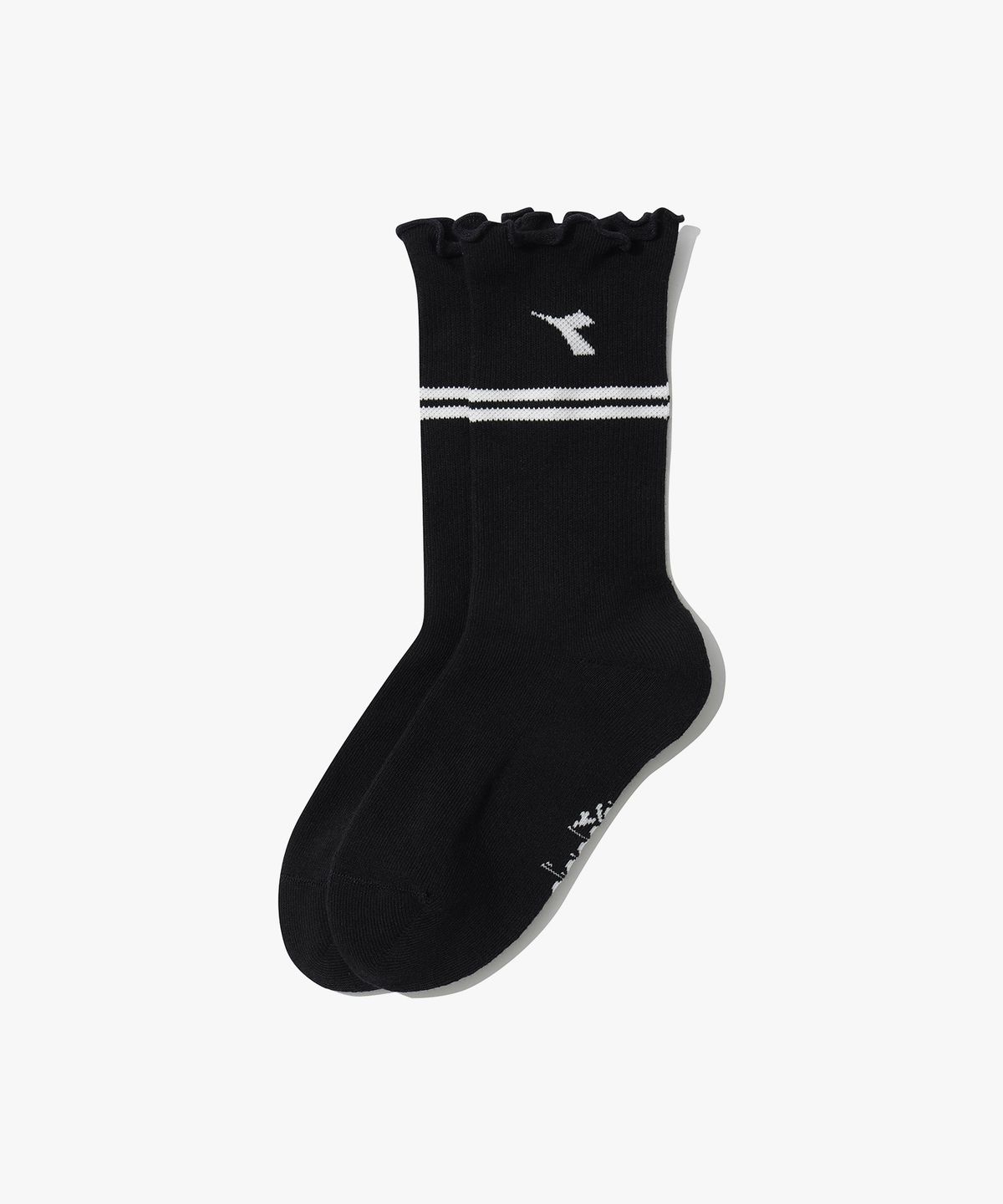 디아도라(diadora) 로고 러플 삭스 BLACK