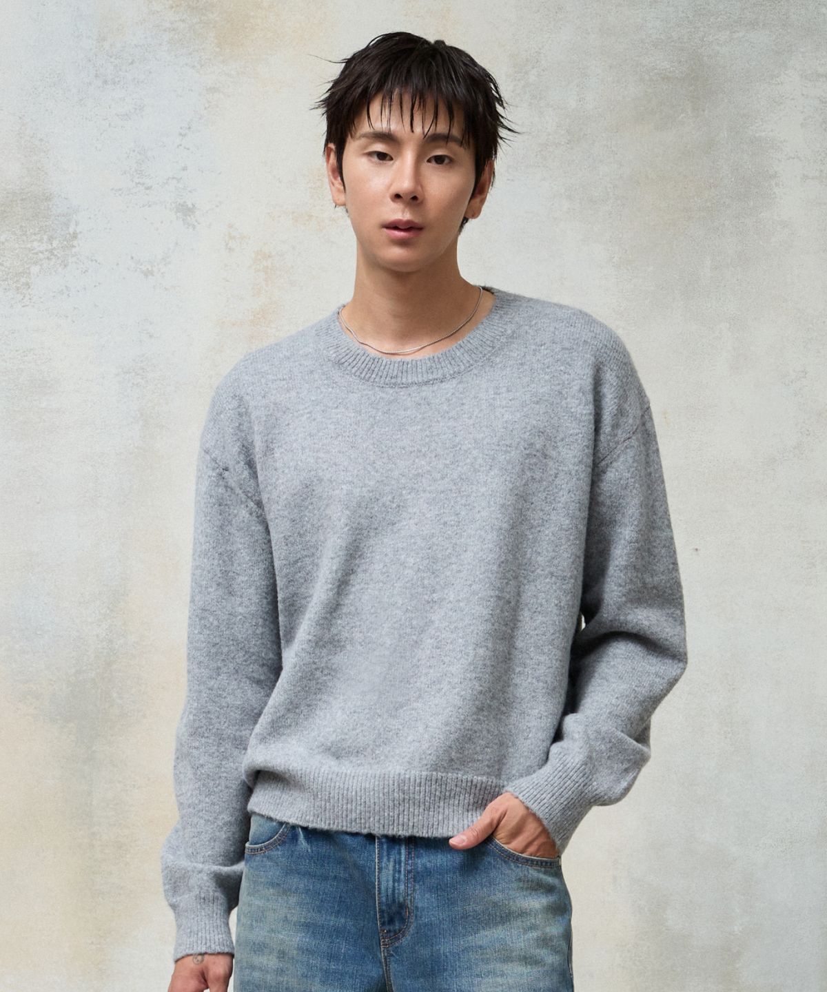 에이지오디(AGOD) 에센셜 크롭 니트 [그레이]