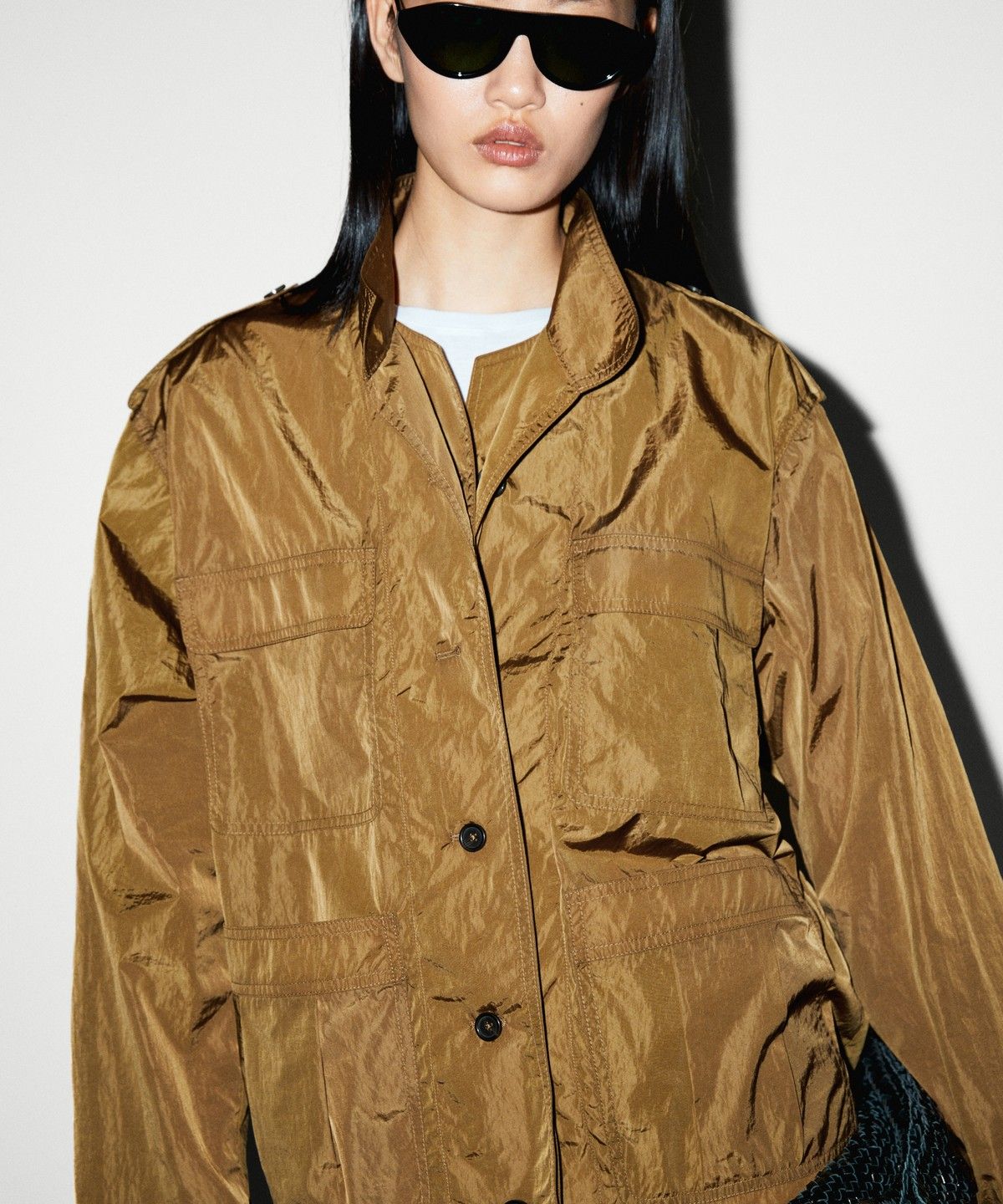 마시모두띠(MASSIMO DUTTI) 테크니컬 포켓 디테일 오버셔츠